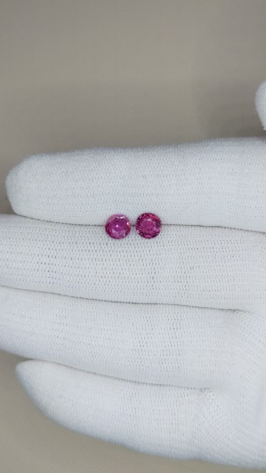 1.50&nbsp;Ct.Tw.Total Carat Weight Purplish Pink Sapphire Pair from Thailand Size Video