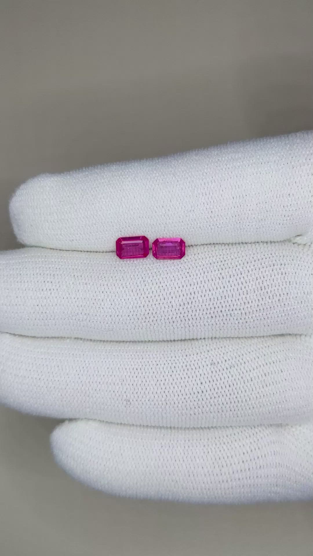 0.91 Ct.Tw.Total Carat Weight Reddish Pink Sapphire Pair from Mozambique Size Video
