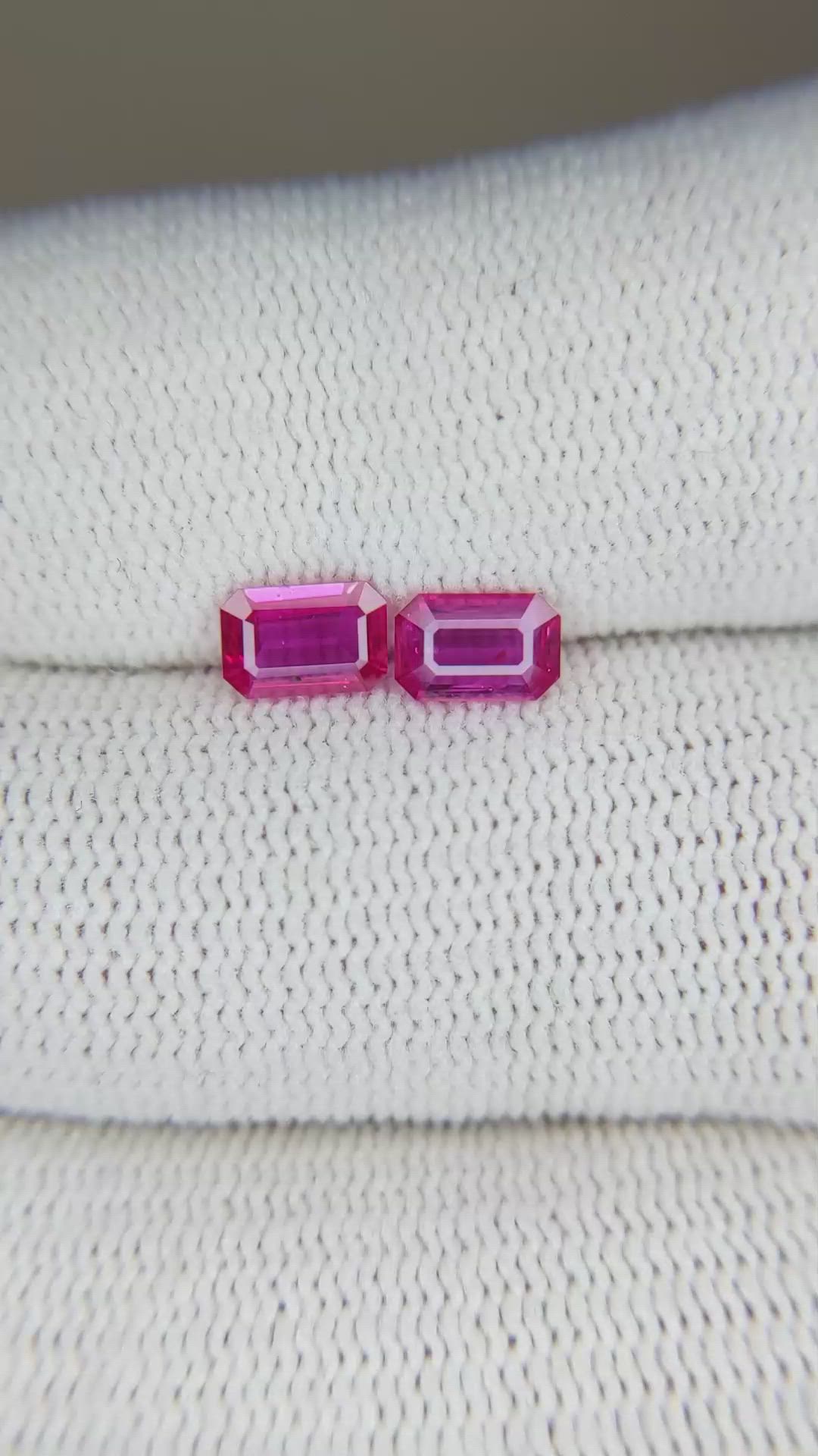 0.91 Ct.Tw.Total Carat Weight Reddish Pink Sapphire Pair from Mozambique Size Video