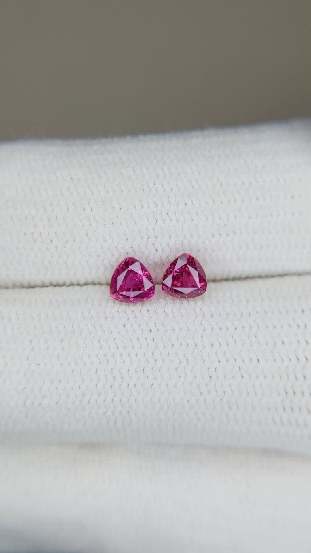 0.91&nbsp;Ct.Tw.Total Carat Weight Pink Sapphire Pair from Madagascar Size Video