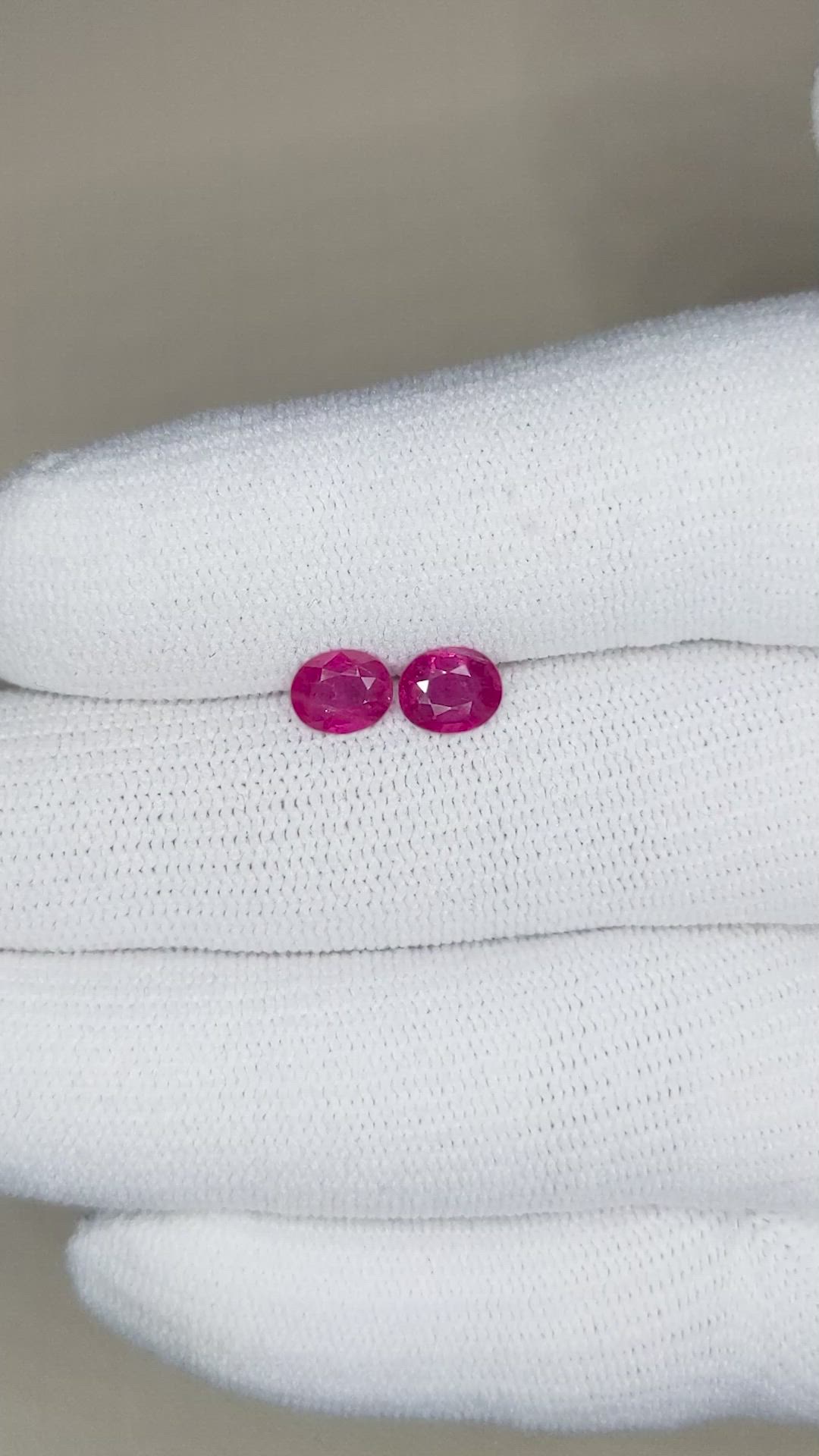 1.40 Ct.Tw.Total Carat Weight Sapphire Pair from Tanzania Size Video