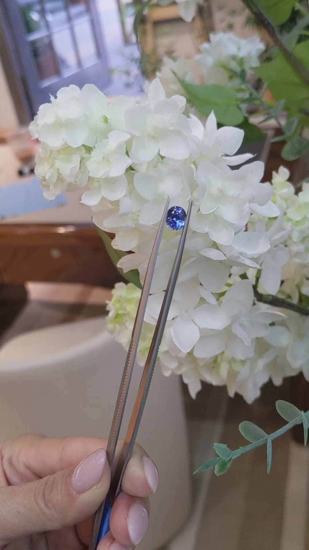 1.75 Ct. Blue Sapphire from Ceylon (Sri Lanka) Size Video