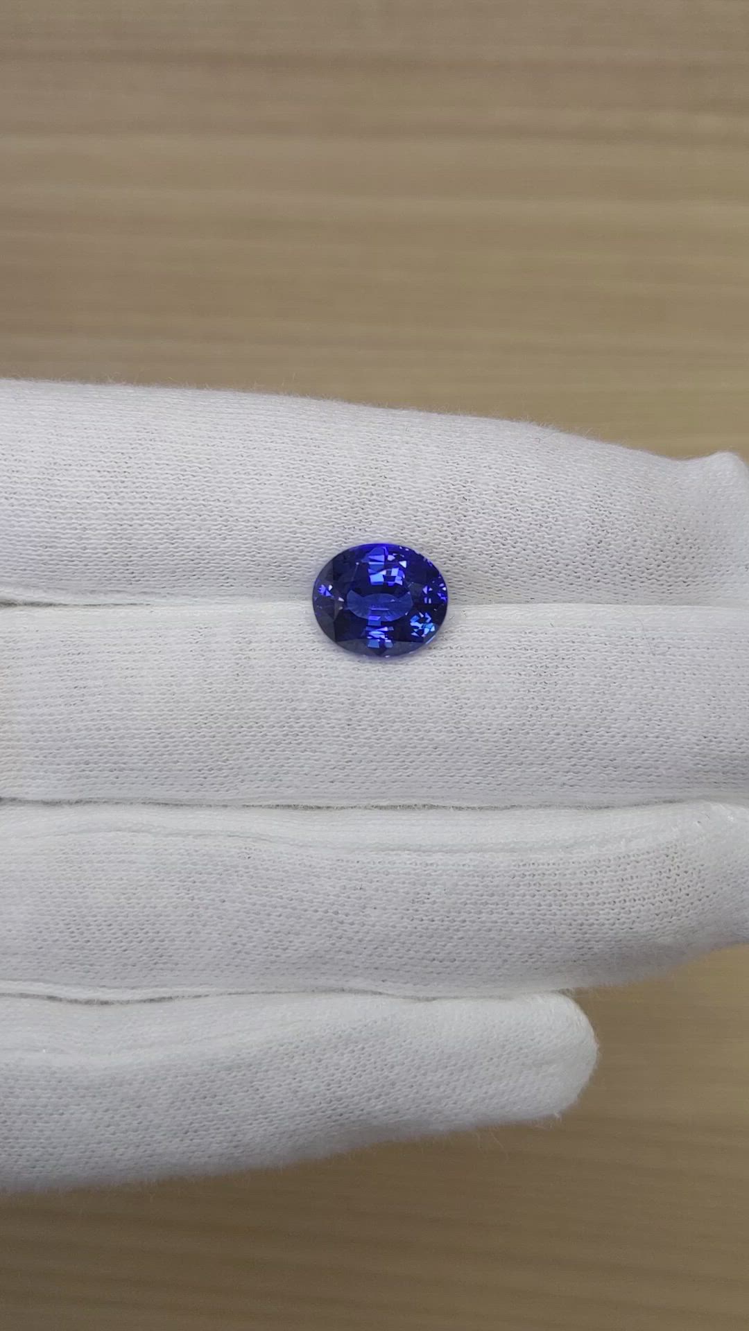 5.18 Ct. Blue Sapphire from Ceylon (Sri Lanka) Size Video