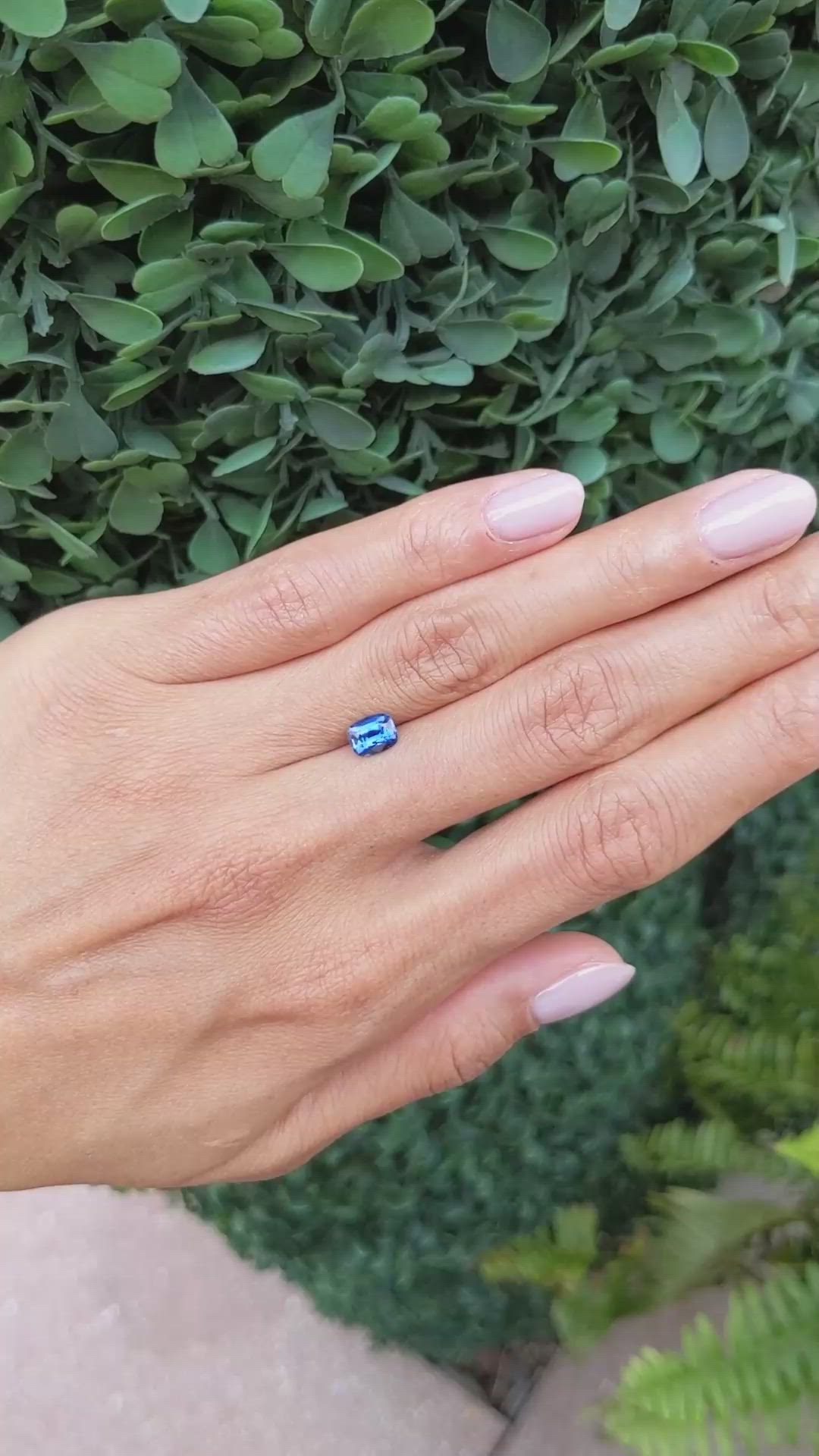 1.03 Ct. Blue Sapphire from Ceylon (Sri Lanka) Size Video