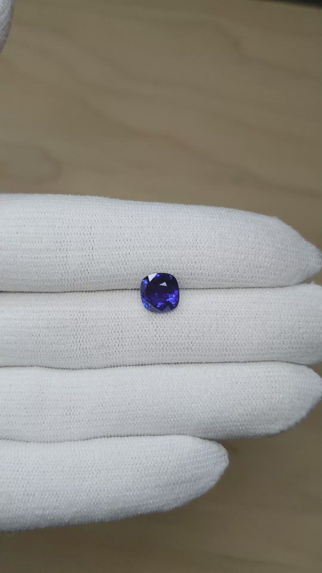 2.68 Ct. Blue Sapphire from Ceylon (Sri Lanka) Size Video