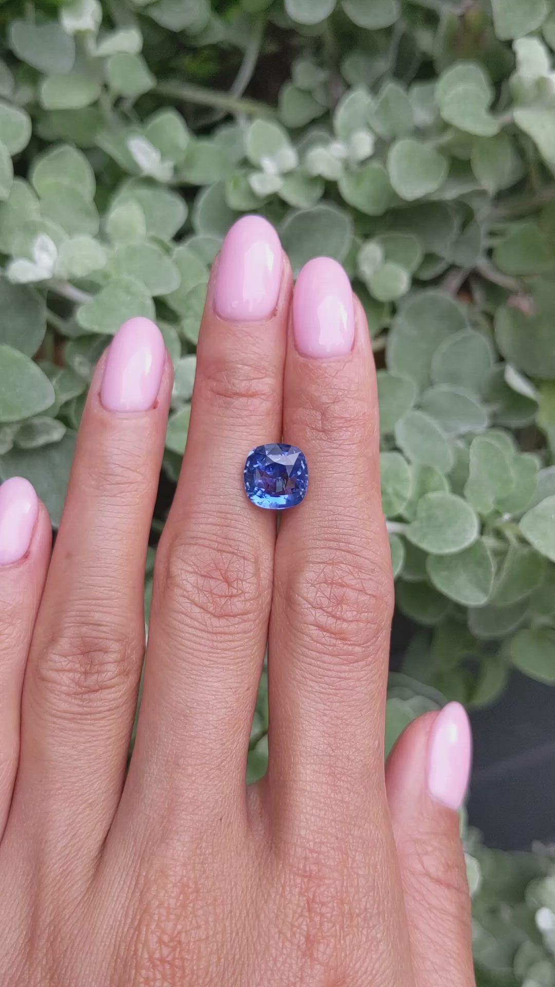 4.02 Ct. Blue Sapphire from Ceylon (Sri Lanka) Size Video