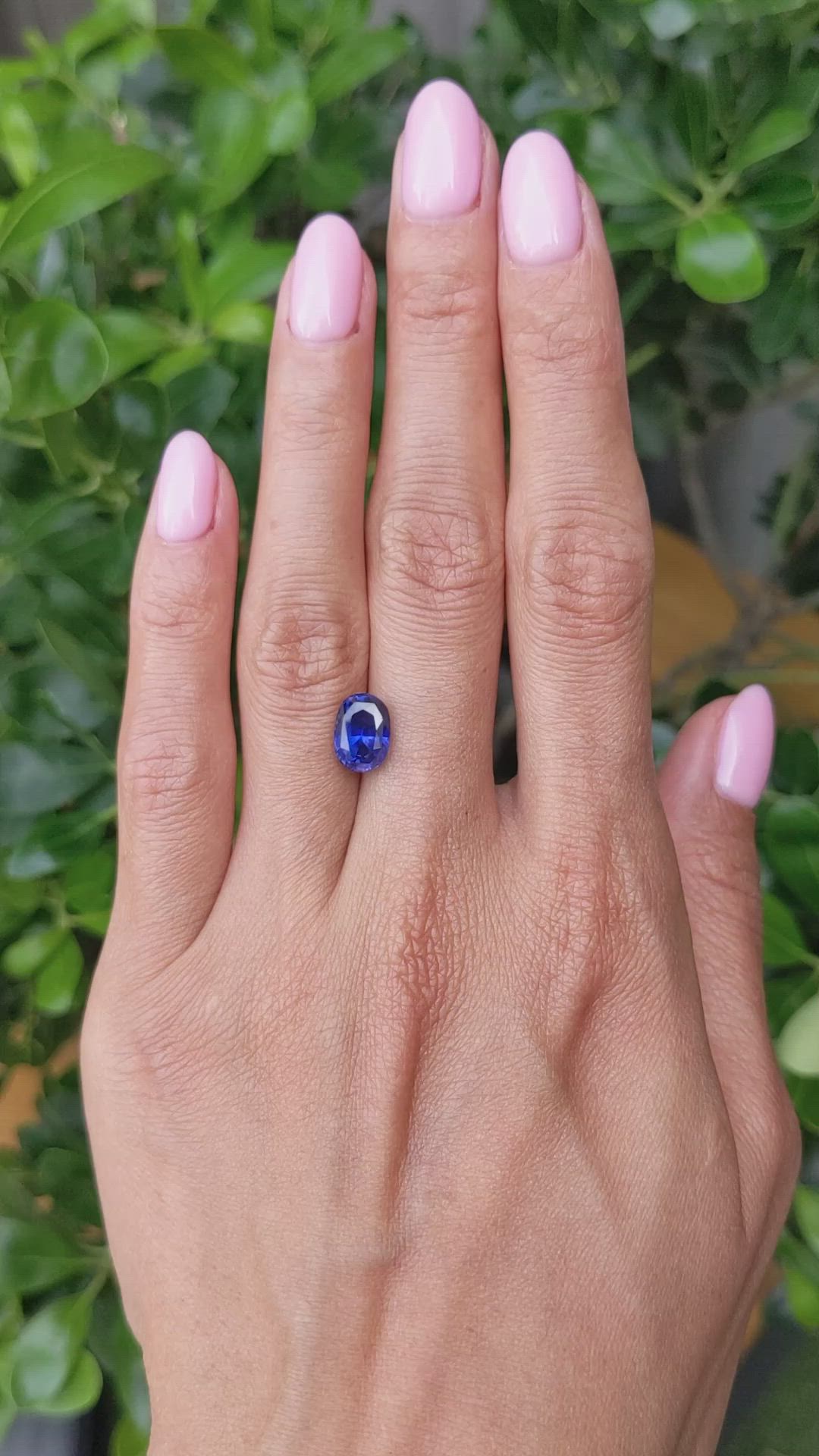 3.54 Ct. Color Change Sapphire from Ceylon (Sri Lanka) Size Video