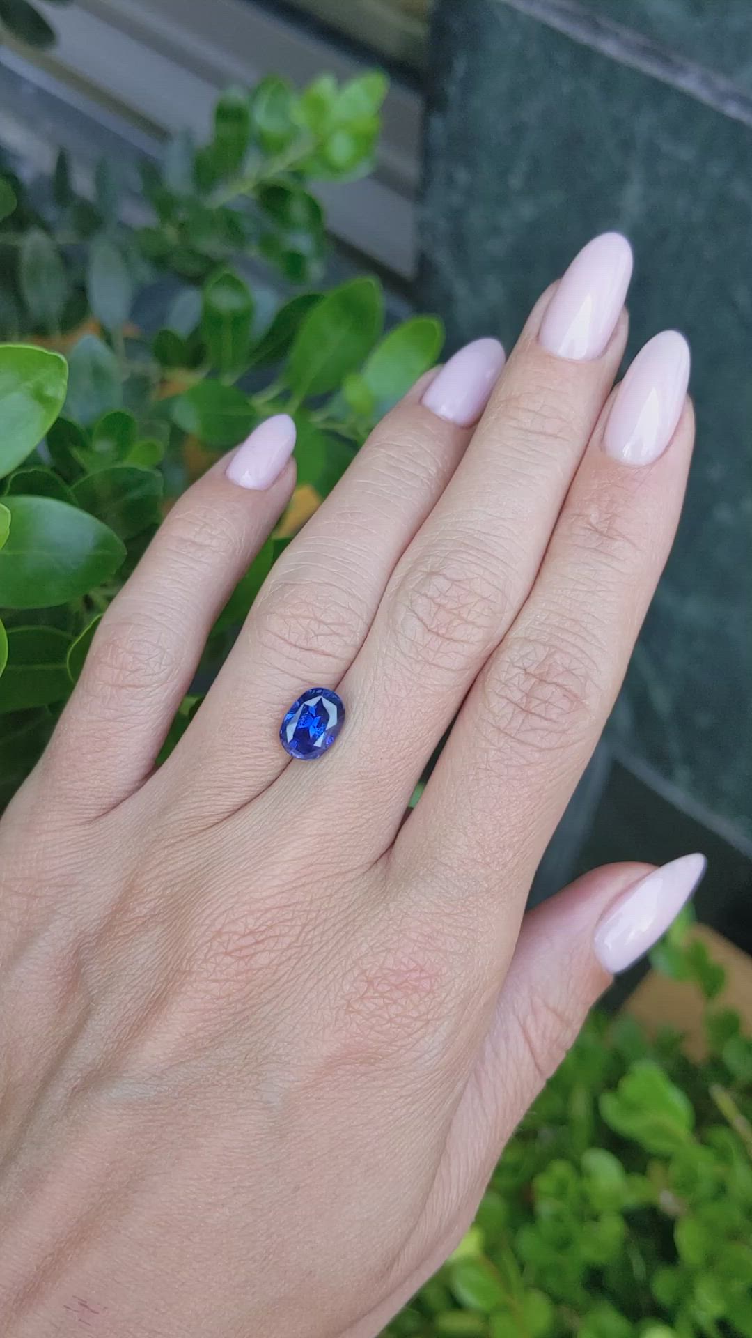 3.54 Ct. Color Change Sapphire from Ceylon (Sri Lanka) Size Video