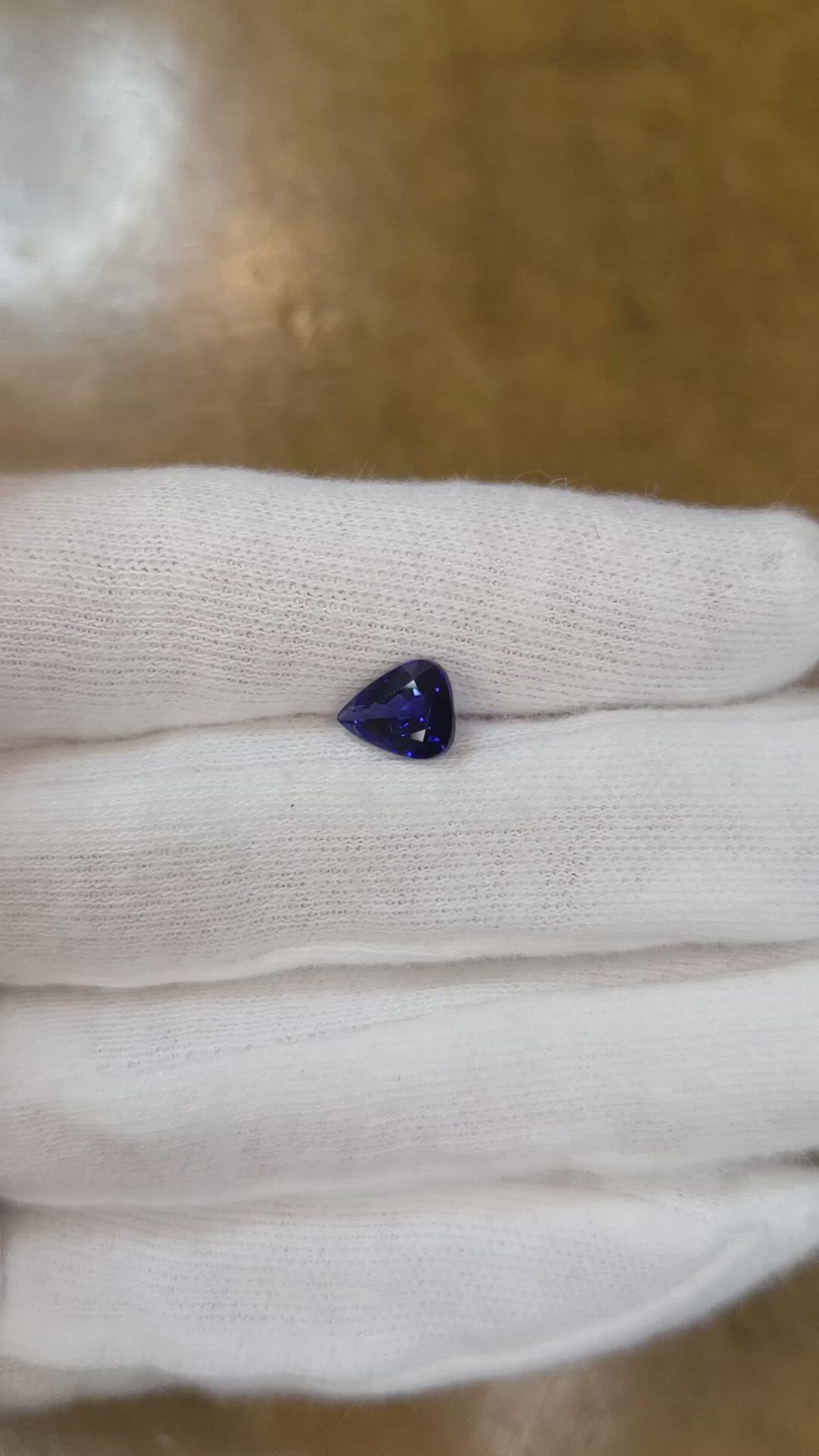 1.78 Ct. Blue Sapphire from Ceylon (Sri Lanka) Size Video