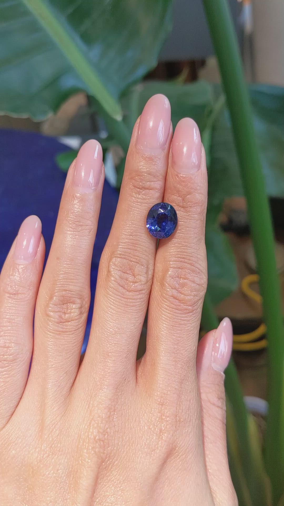 6.50 Ct. Blue Sapphire from Ceylon (Sri Lanka) Size Video