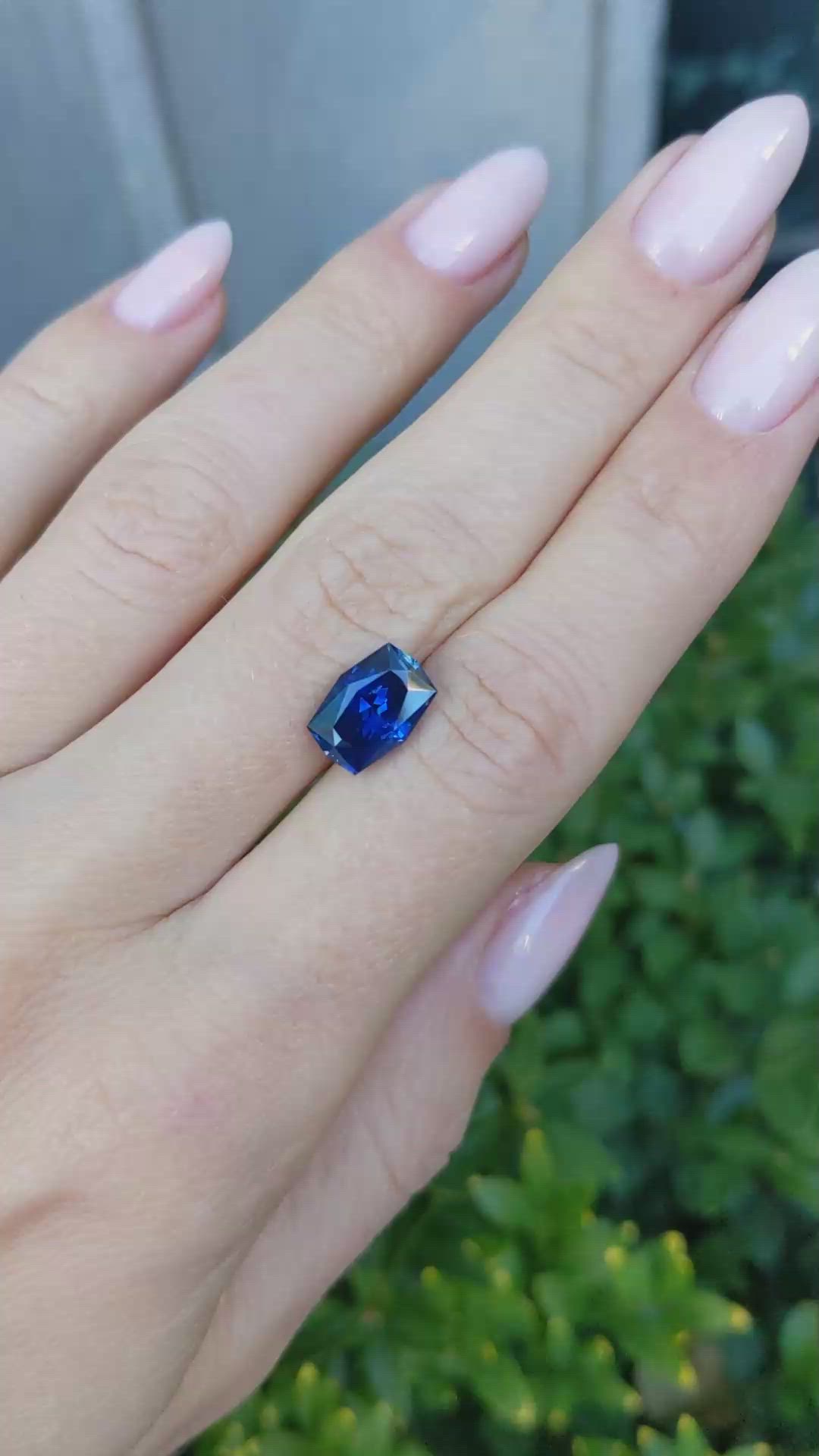 3.87 Ct. Blue Sapphire from Montana Size Video