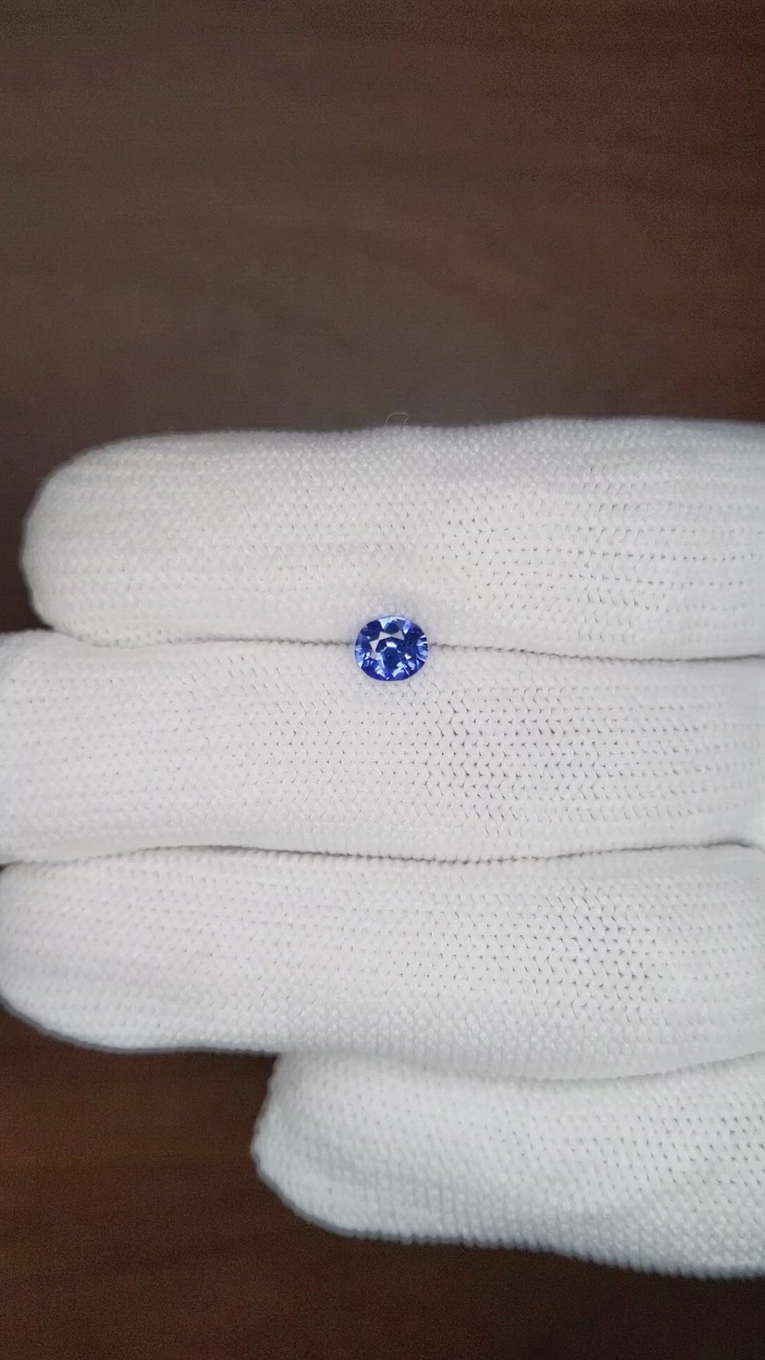 0.61 Ct. Blue Sapphire from Ceylon (Sri Lanka) Size Video