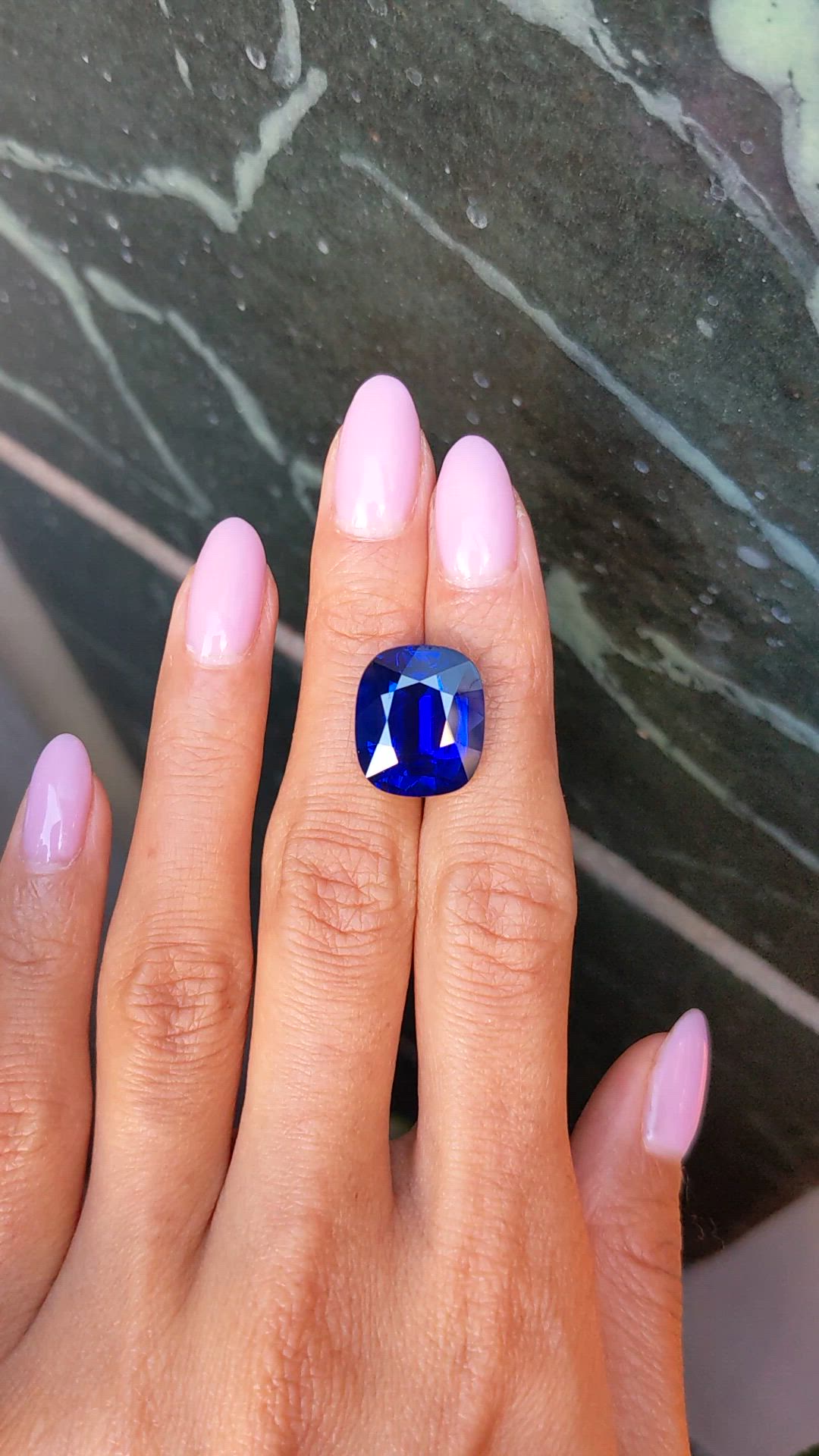 17.17 Ct. Blue Sapphire from Ceylon (Sri Lanka) Size Video