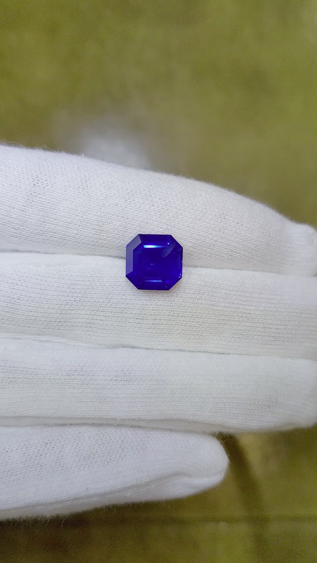 5.17 Ct. Blue Sapphire from Ceylon (Sri Lanka) Size Video