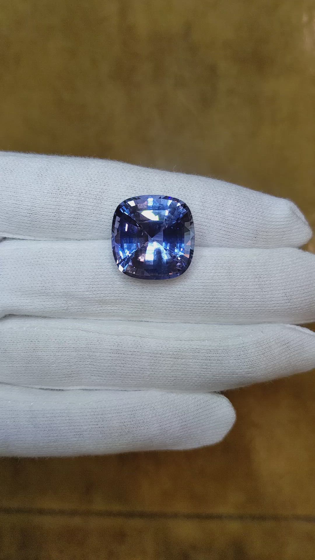 24.60 Ct. Blue Sapphire from Ceylon (Sri Lanka) Size Video