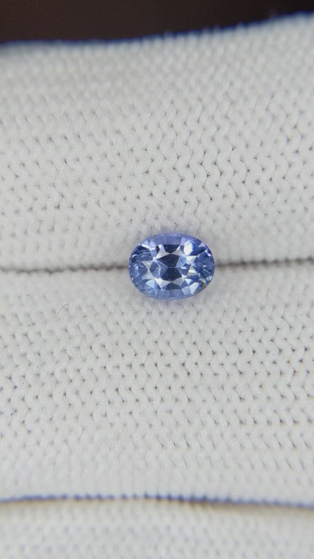0.75 Ct. Sapphire from Ceylon (Sri Lanka) Size Video