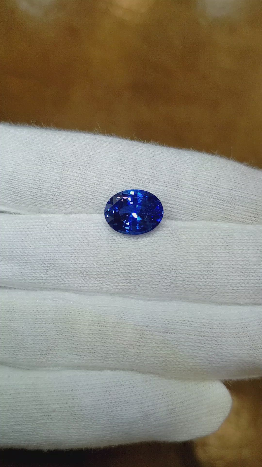 5.32 Ct. Blue Sapphire from Ceylon (Sri Lanka) Size Video