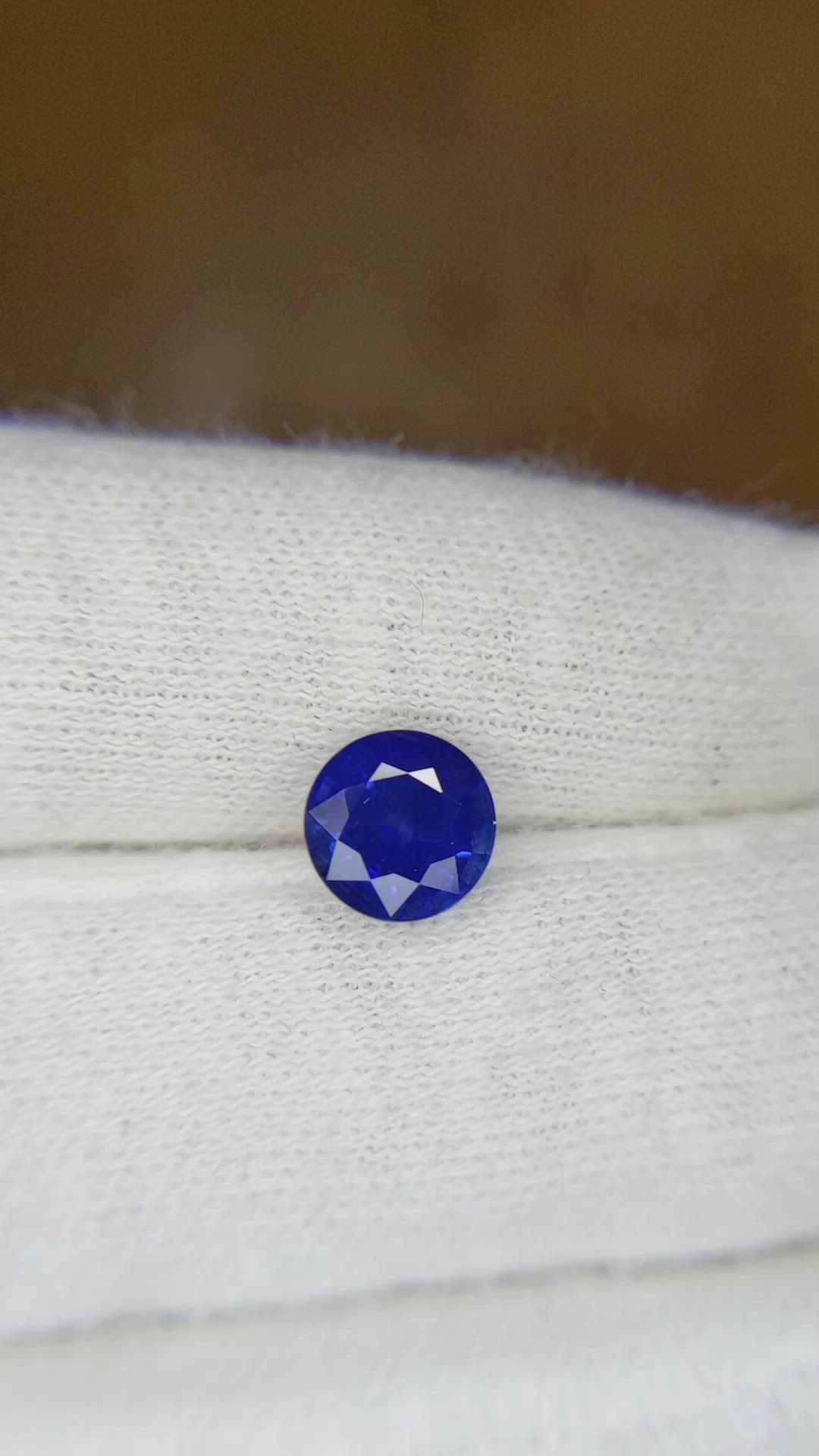 1.74 Ct. Blue Sapphire from Ceylon (Sri Lanka) Size Video