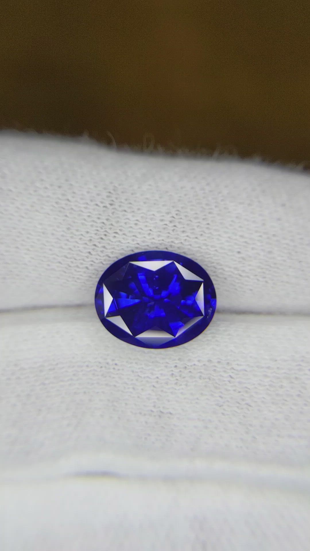 4.51 Ct. Blue Sapphire from Ceylon (Sri Lanka) Size Video