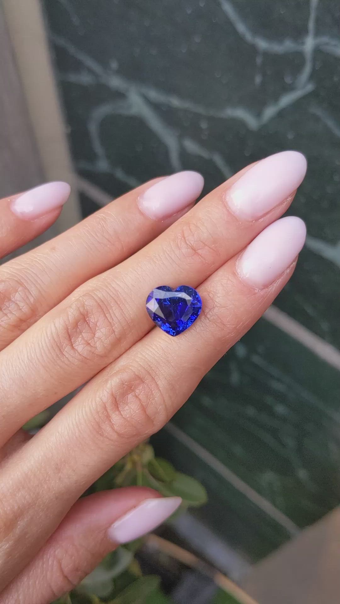 6.00 Ct. Blue Sapphire from Ceylon (Sri Lanka) Size Video