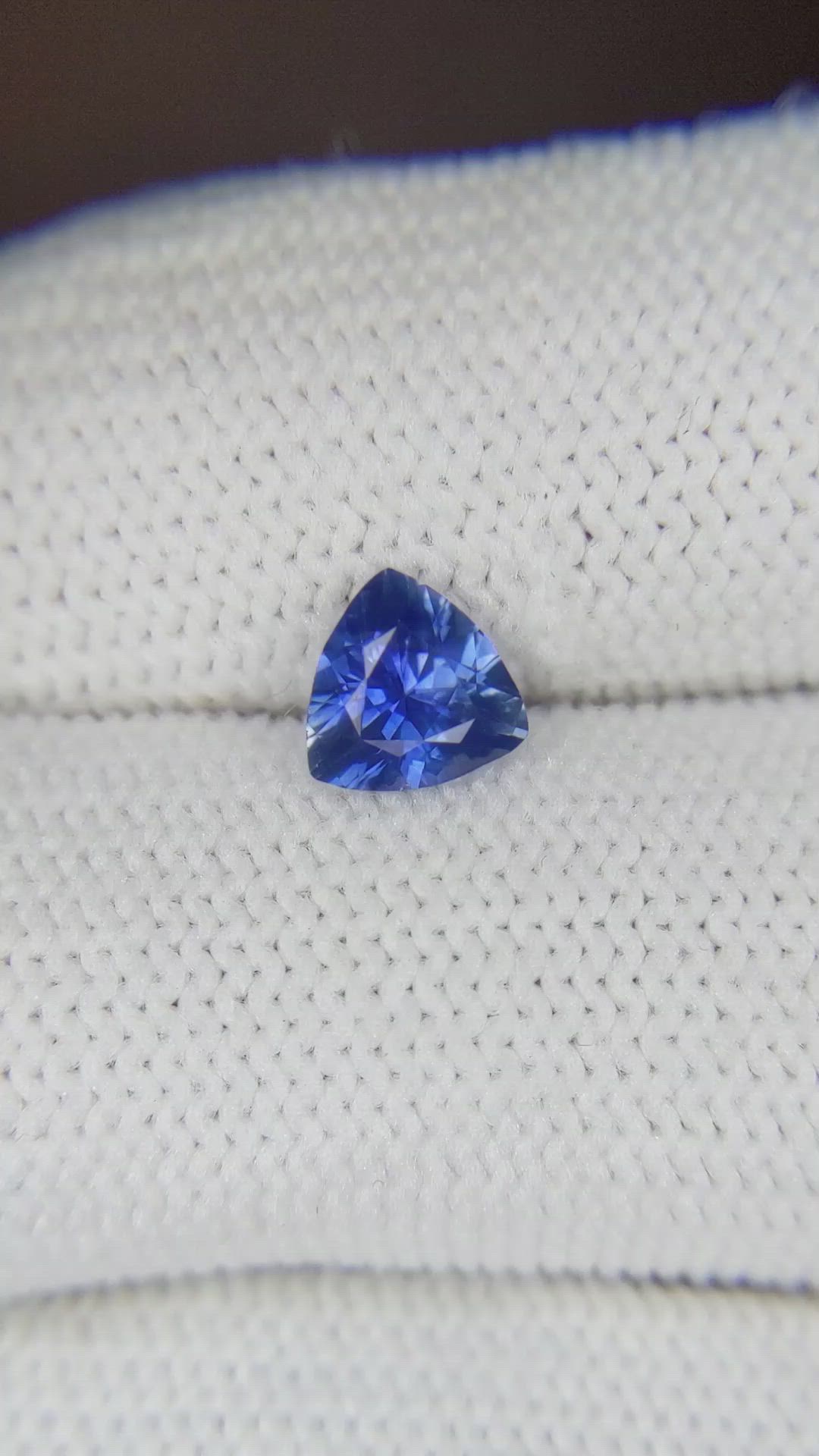 0.72 Ct. Blue Sapphire from Ceylon (Sri Lanka) Size Video
