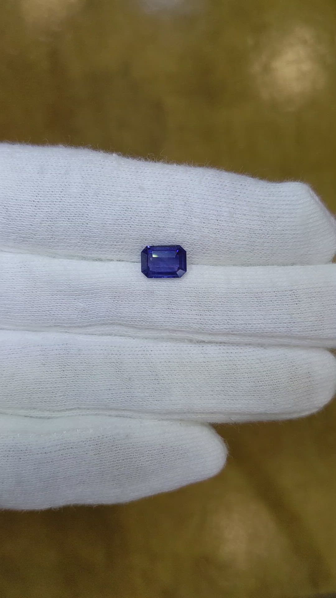 1.39 Ct. Blue Sapphire from Ceylon (Sri Lanka) Size Video