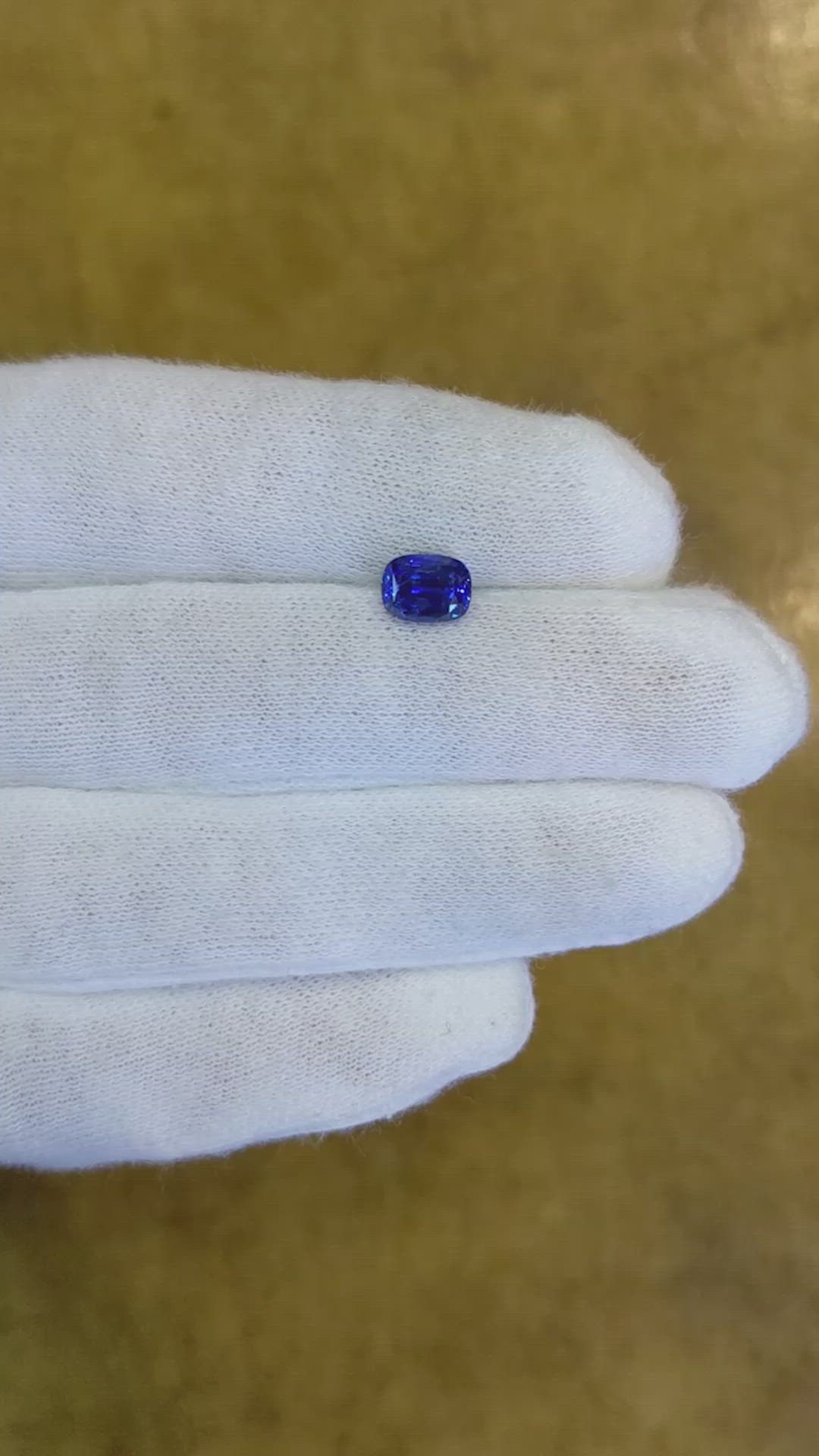 1.53 Ct. Blue Sapphire from Ceylon (Sri Lanka) Size Video