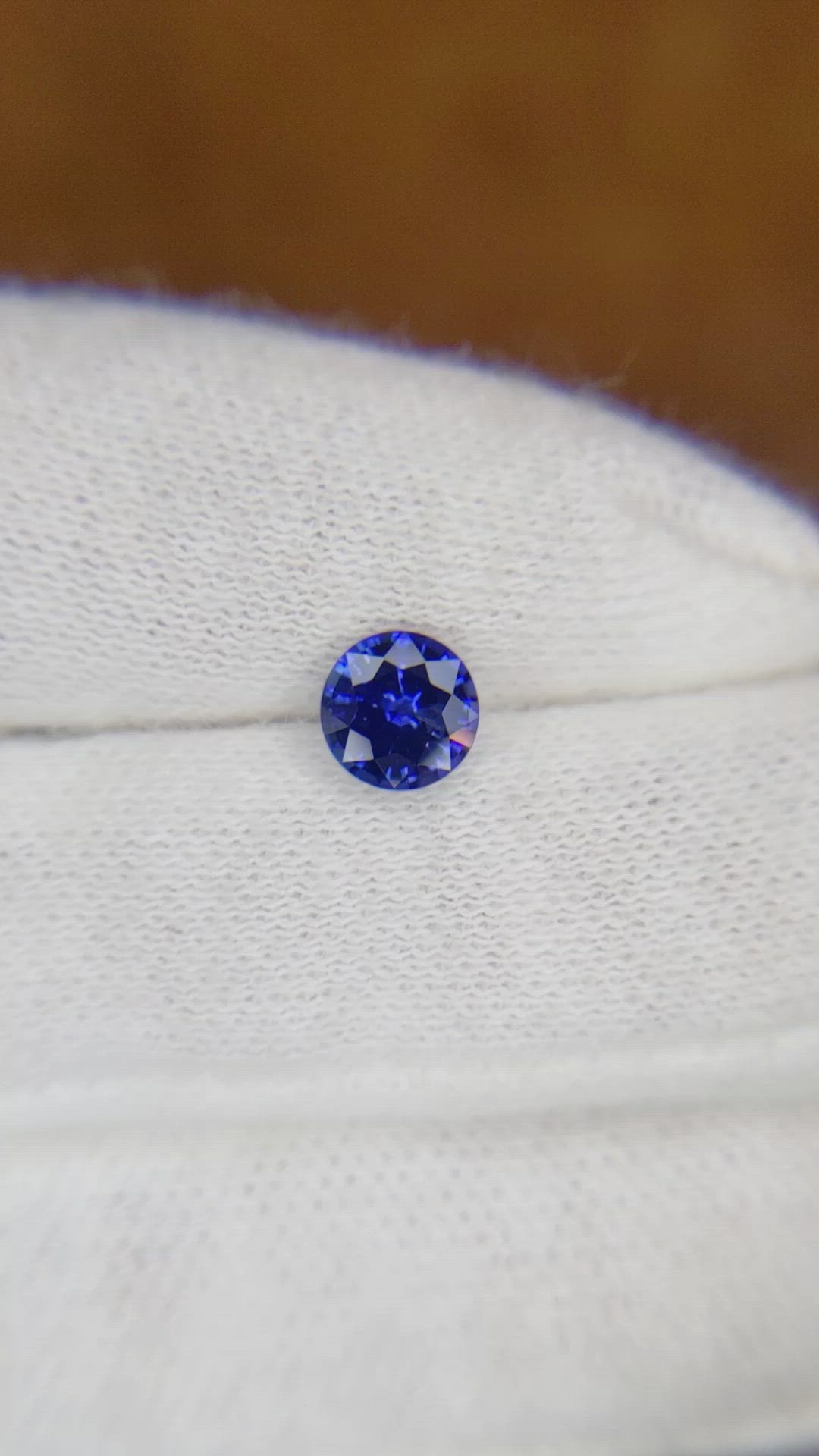 0.90 Ct. Blue Sapphire from Ceylon (Sri Lanka) Size Video