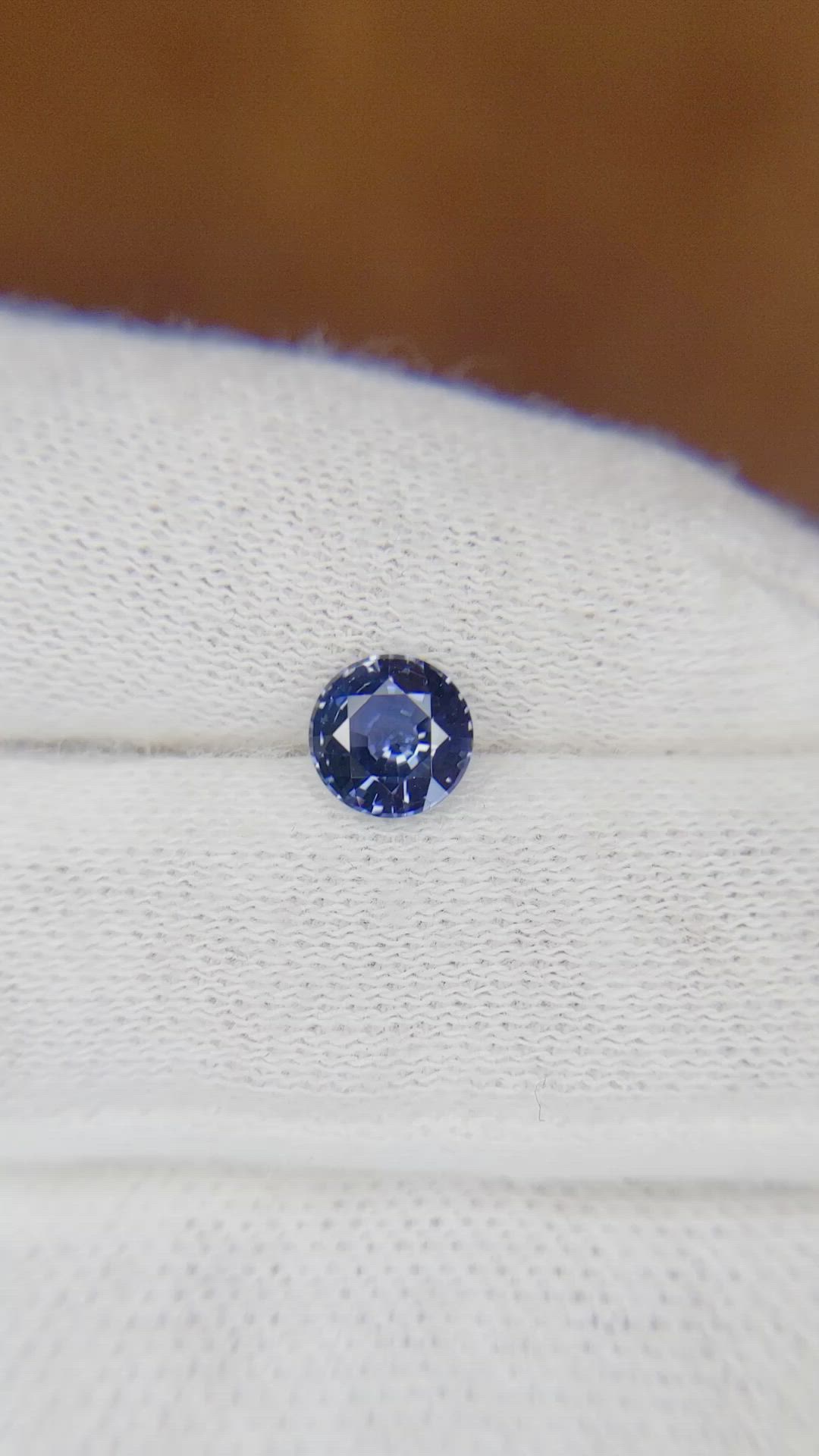 0.90 Ct. Blue Sapphire from Ceylon (Sri Lanka) Size Video