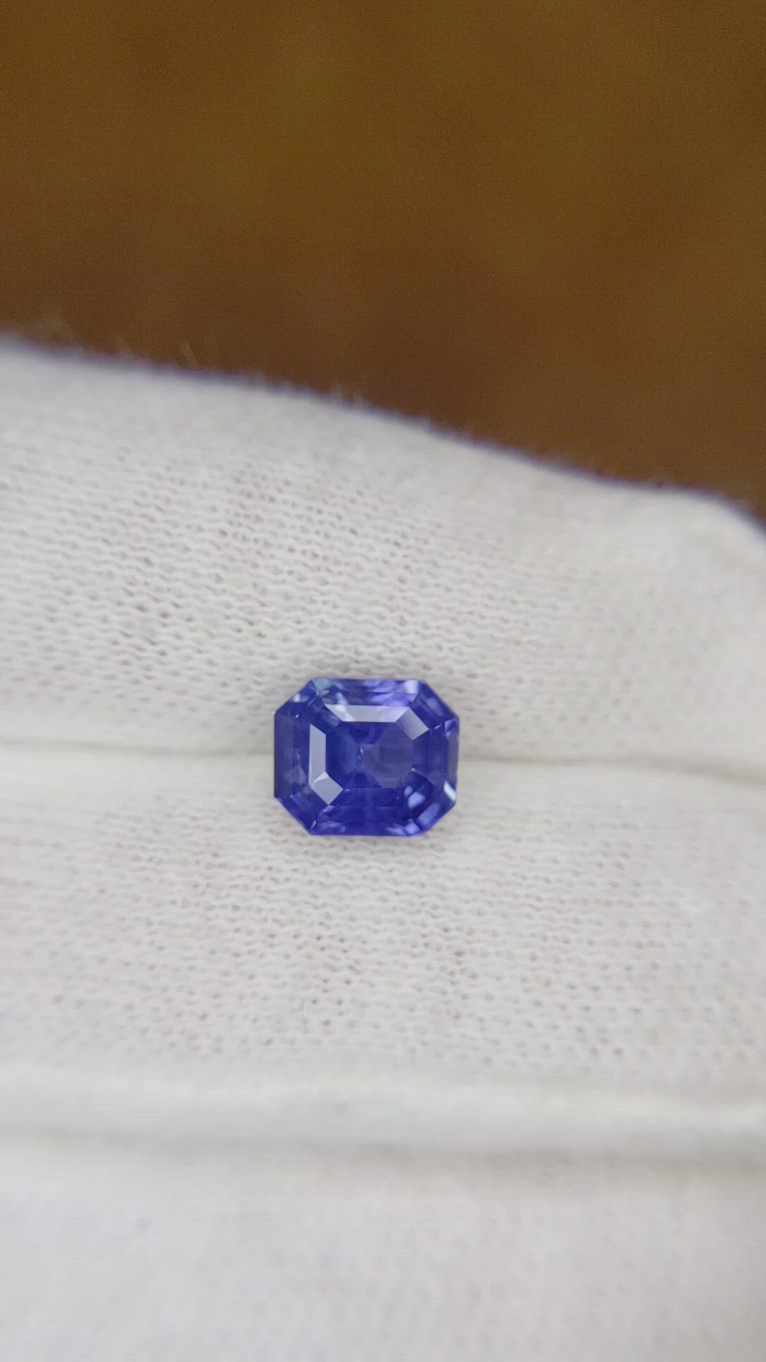 2.08 Ct. Sapphire from Ceylon (Sri Lanka) Size Video