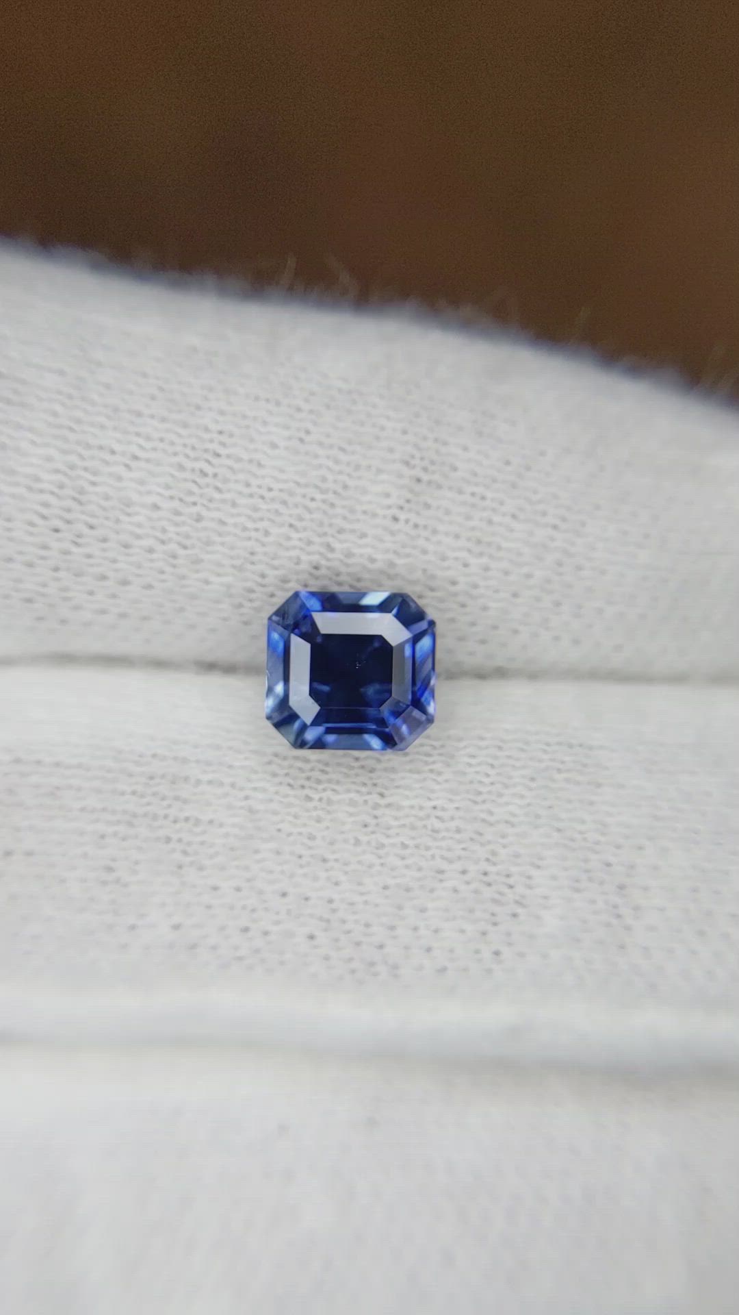 2.83 Ct. Blue Sapphire from Ceylon (Sri Lanka) Size Video
