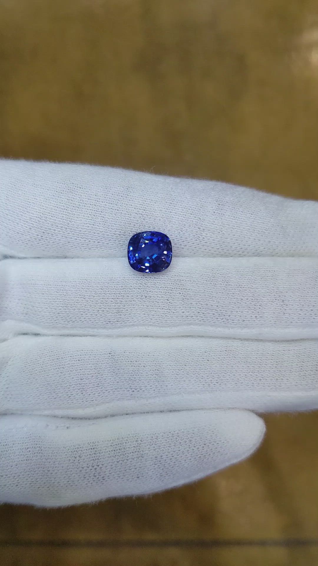 2.66 Ct. Blue Sapphire from Ceylon (Sri Lanka) Size Video