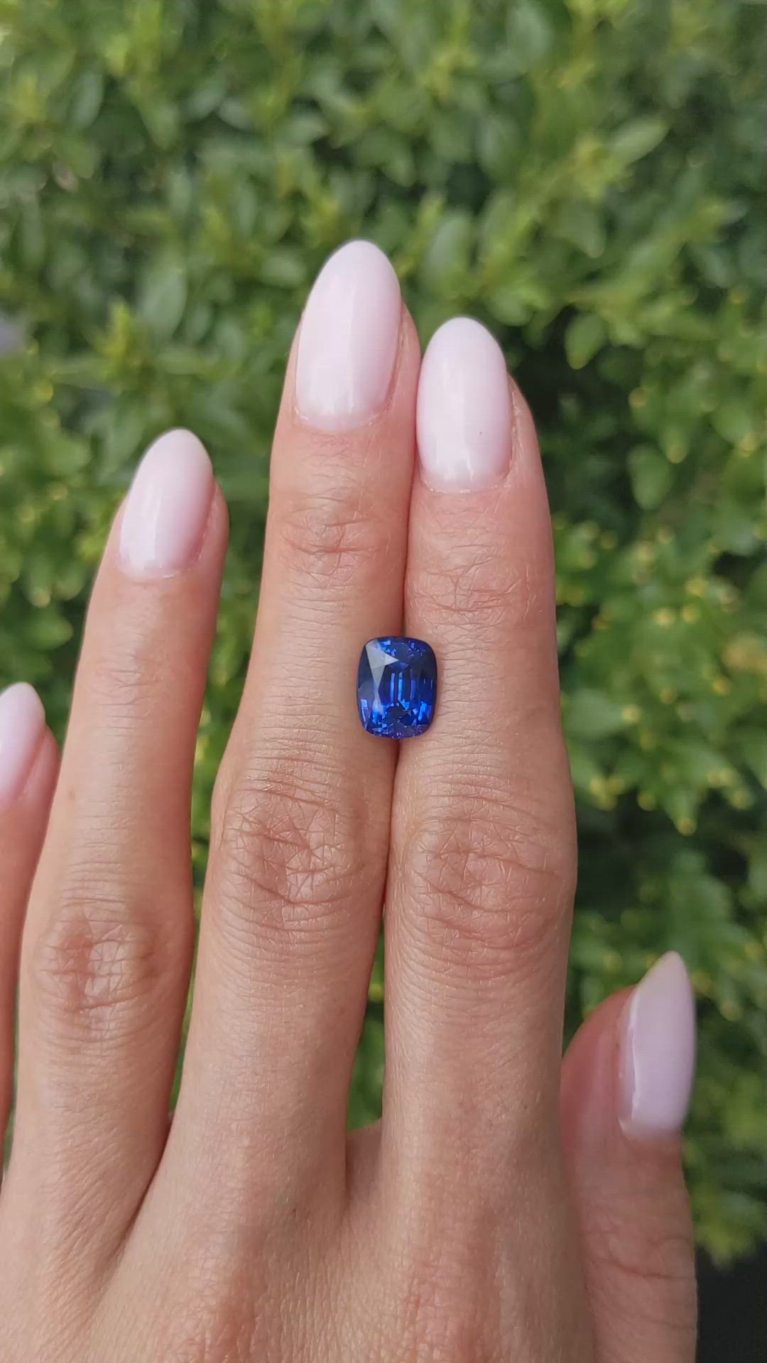 3.54 Ct. Blue Sapphire from Ceylon (Sri Lanka) Size Video