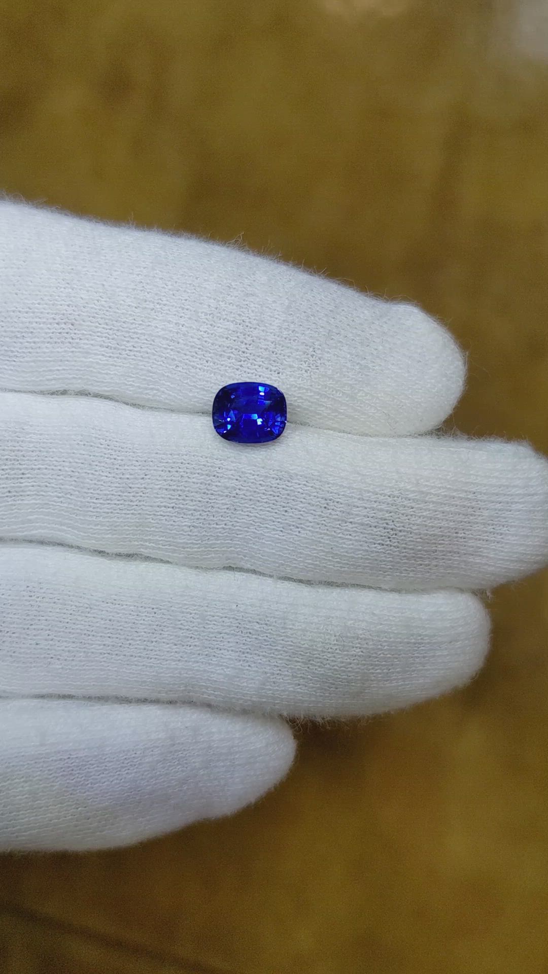 1.40 Ct. Blue Sapphire from Ceylon (Sri Lanka) Size Video