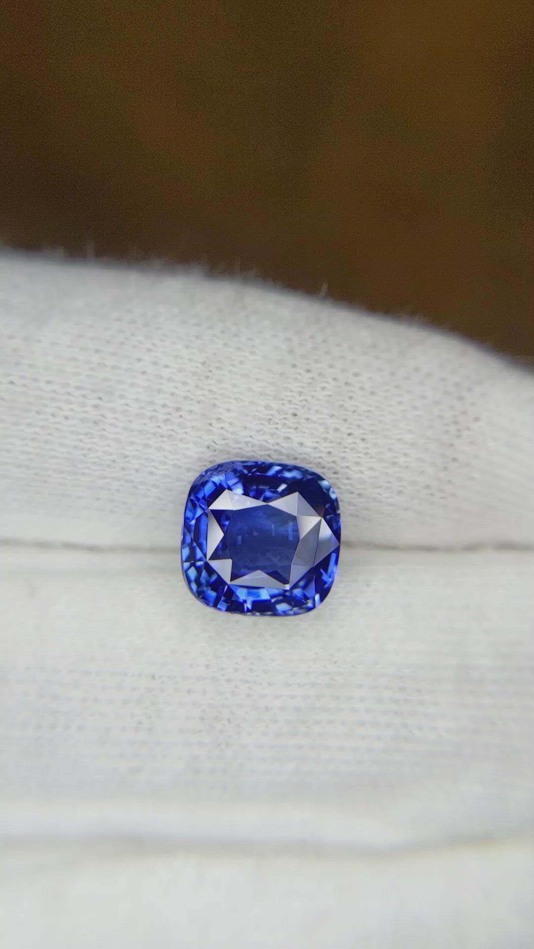 4.04 Ct. Blue Sapphire from Madagascar Size Video