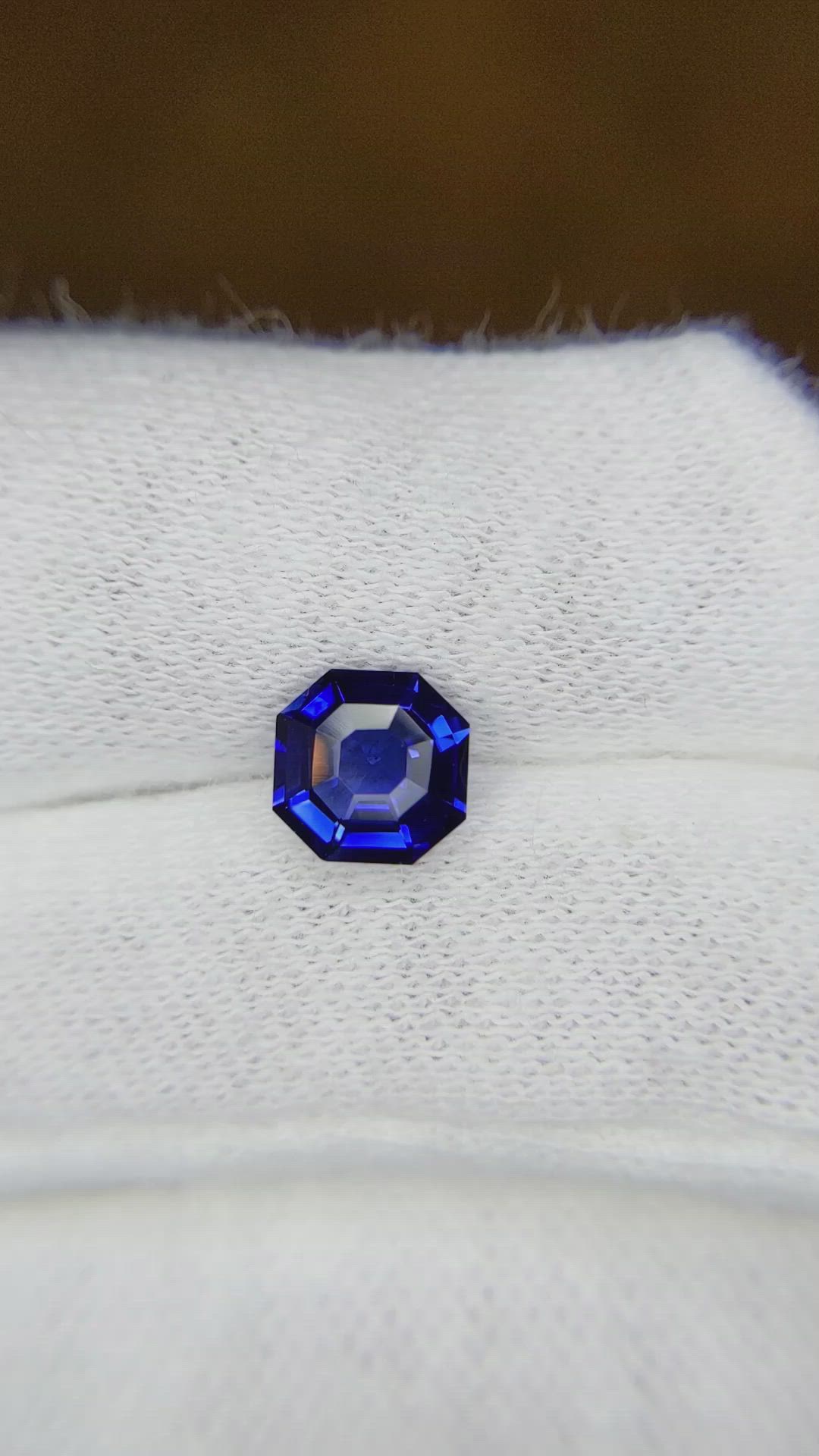 1.47 Ct. Blue Sapphire from Ceylon (Sri Lanka) Size Video