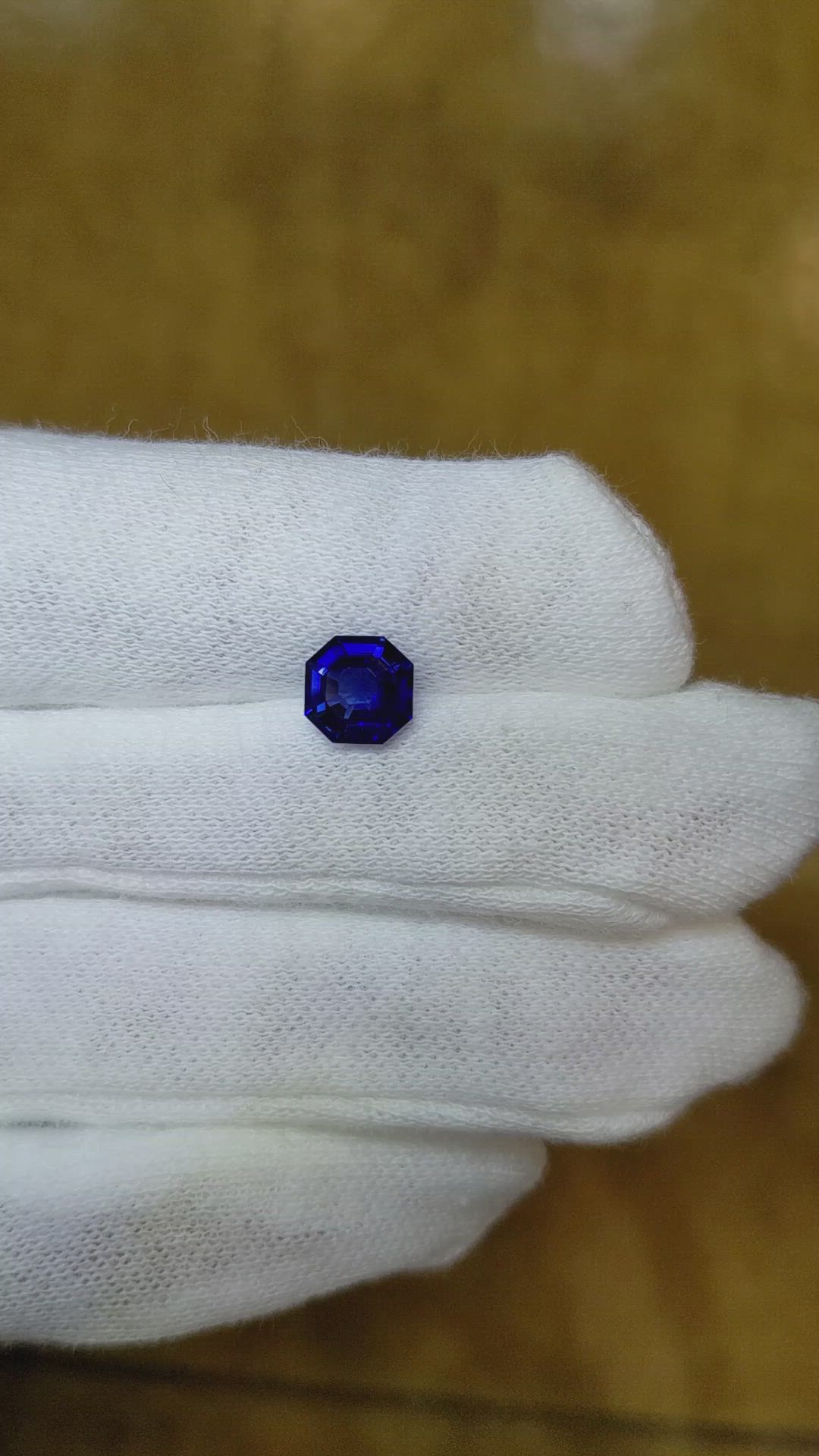 1.47 Ct. Blue Sapphire from Ceylon (Sri Lanka) Size Video