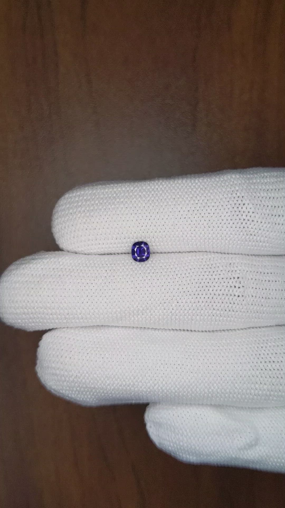 0.39 Ct. Blue Sapphire from Ceylon (Sri Lanka) Size Video