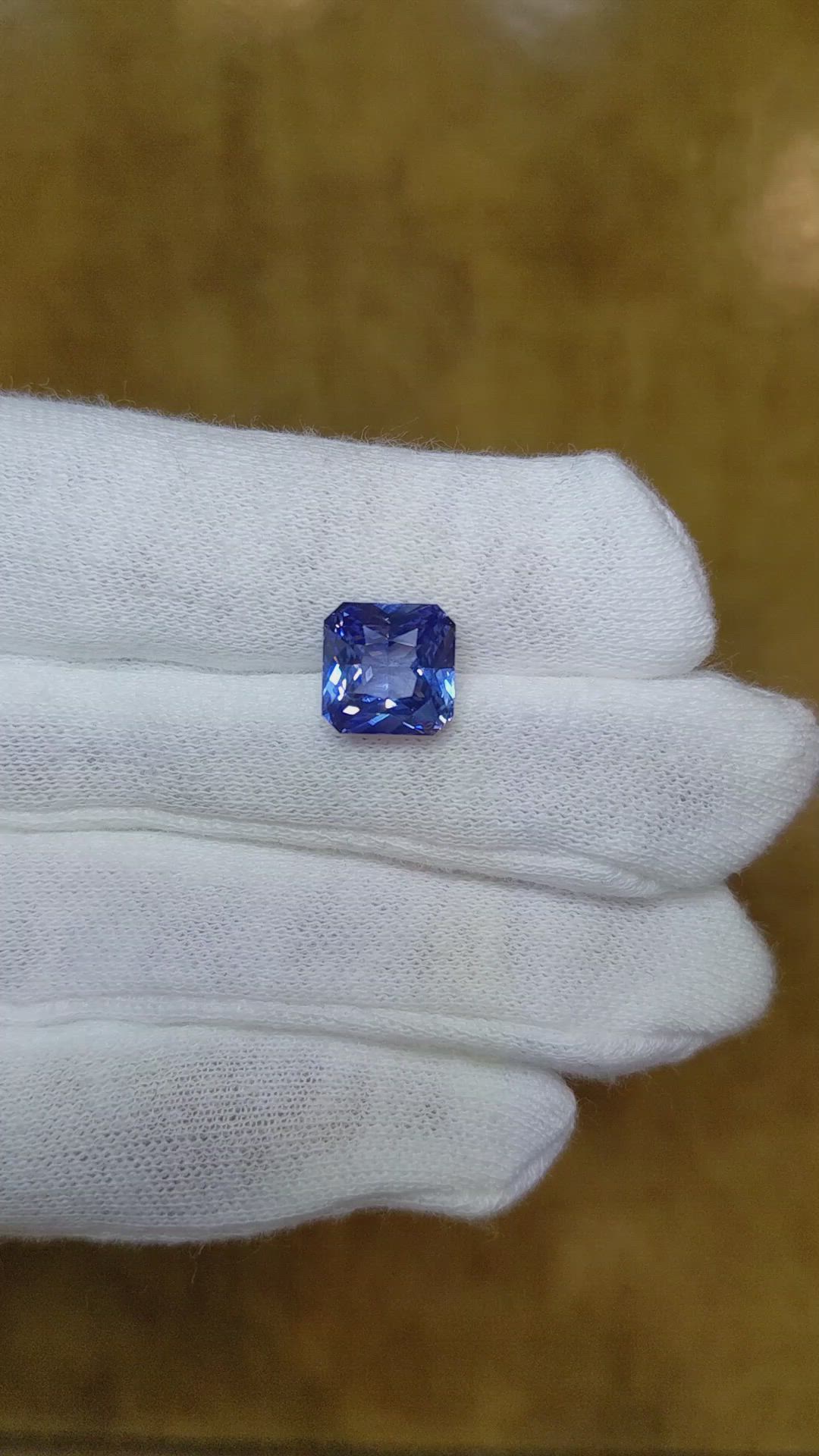 5.03 Ct. Sapphire from Ceylon (Sri Lanka) Size Video