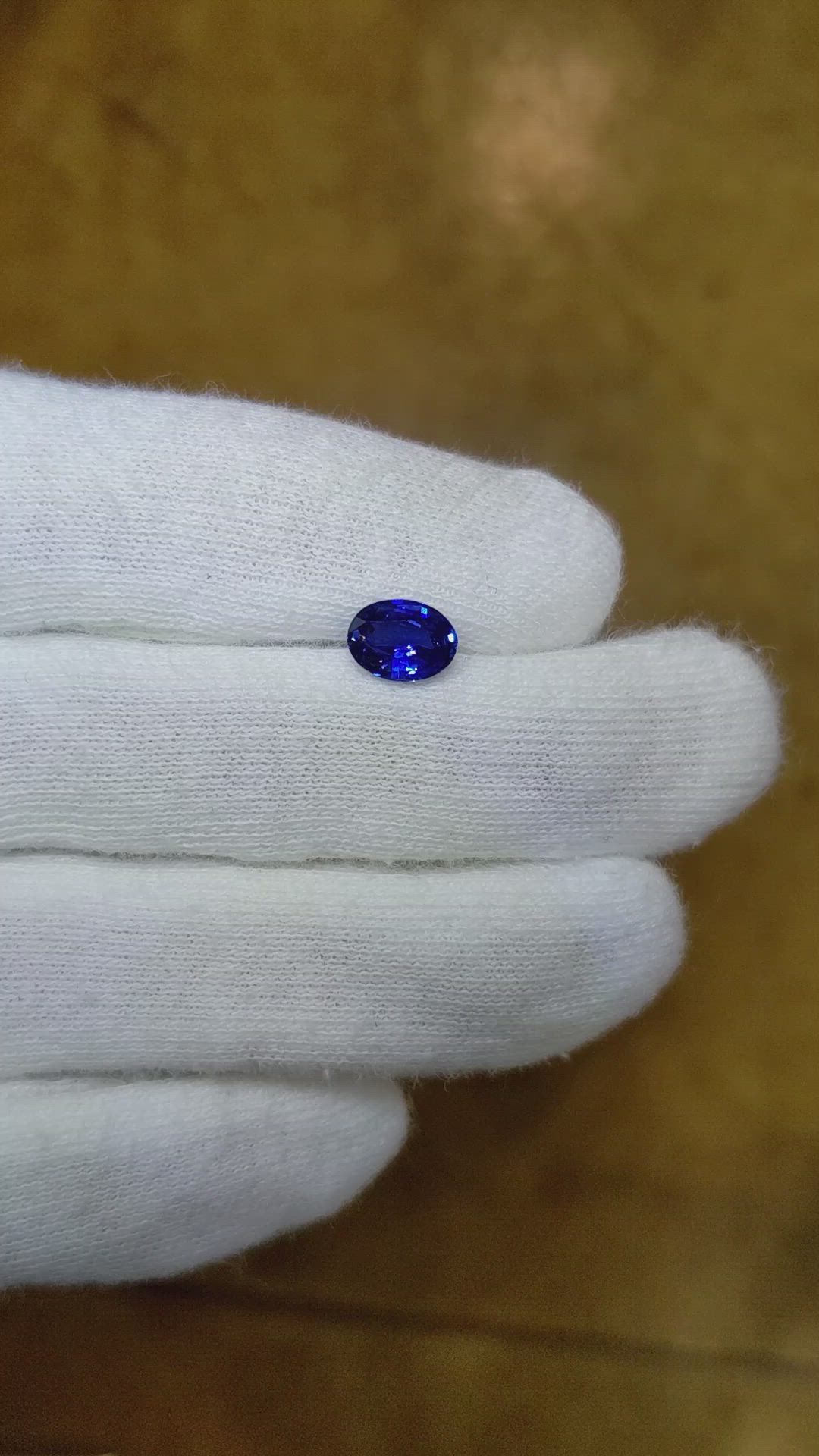 1.13 Ct. Blue Sapphire from Ceylon (Sri Lanka) Size Video