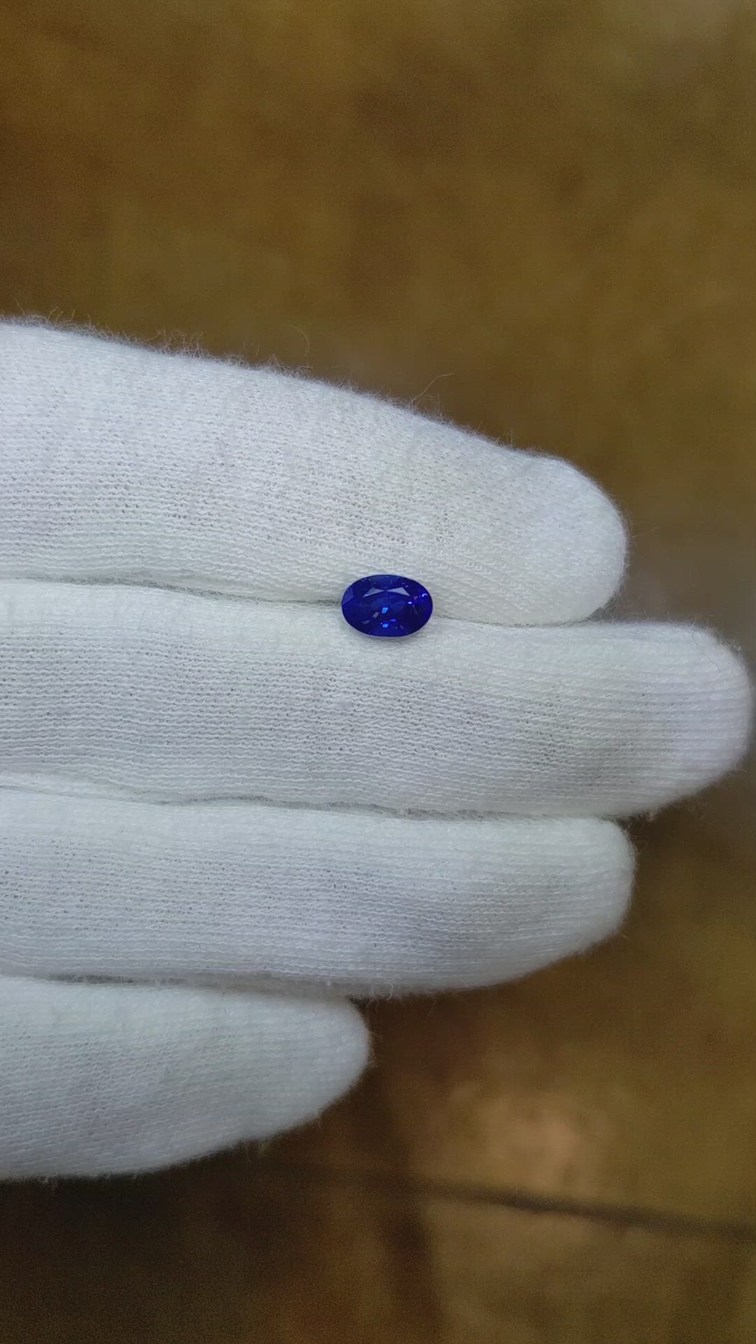 1.10 Ct. Blue Sapphire from Ceylon (Sri Lanka) Size Video