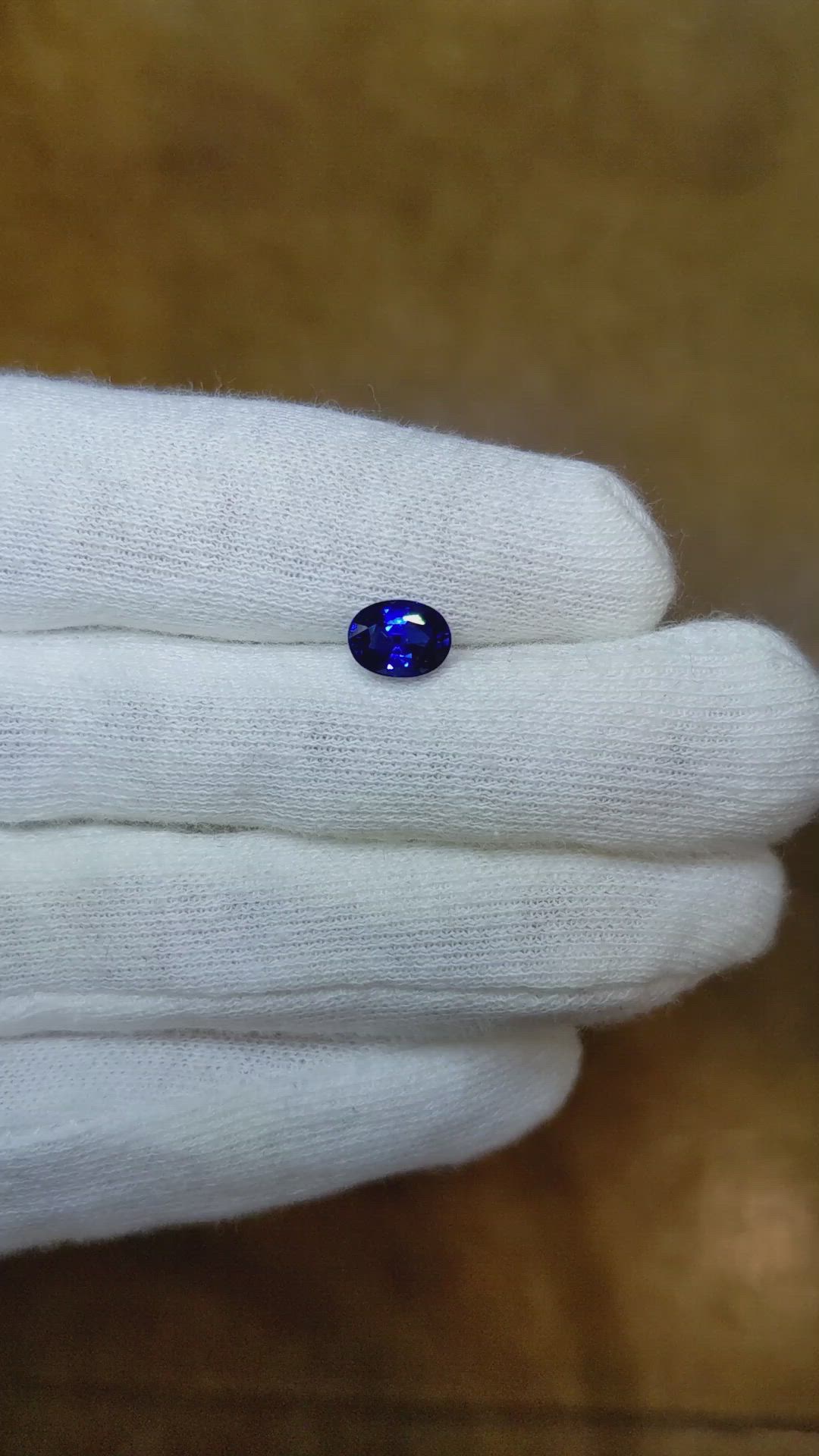 1.17 Ct. Blue Sapphire from Ceylon (Sri Lanka) Size Video