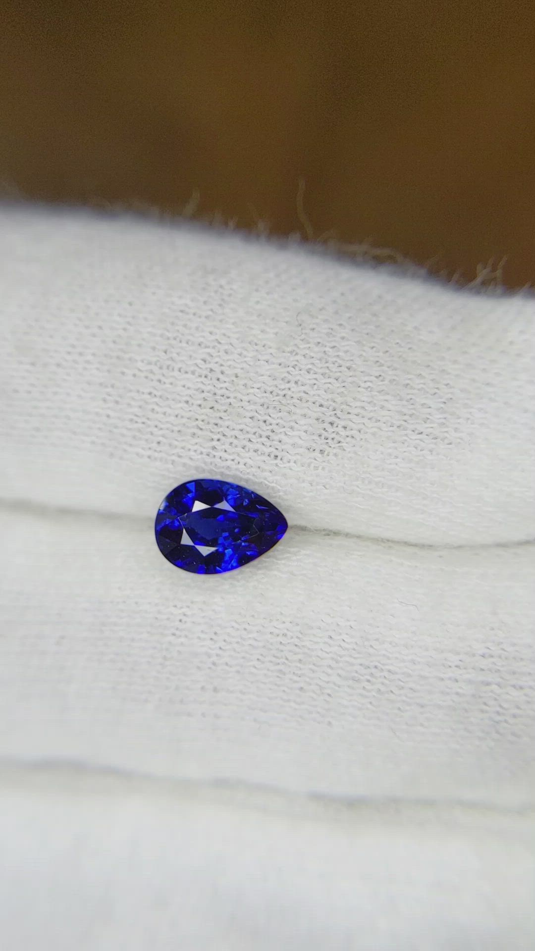 1.30 Ct. Blue Sapphire from Ceylon (Sri Lanka) Size Video