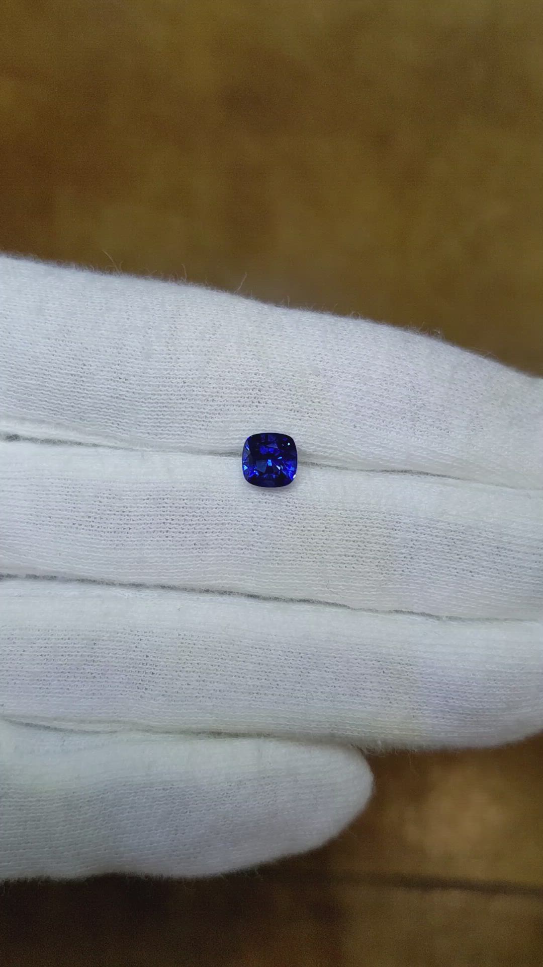 1.33 Ct. Blue Sapphire from Ceylon (Sri Lanka) Size Video