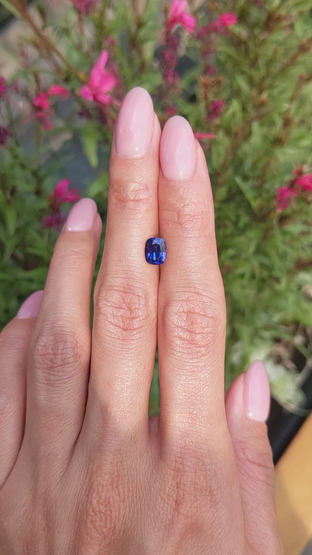 1.27 Ct. Blue Sapphire from Ceylon (Sri Lanka) Size Video