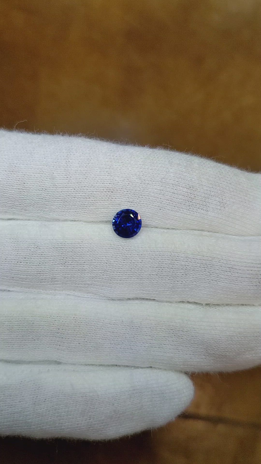 0.93 Ct. Blue Sapphire from Ceylon (Sri Lanka) Size Video