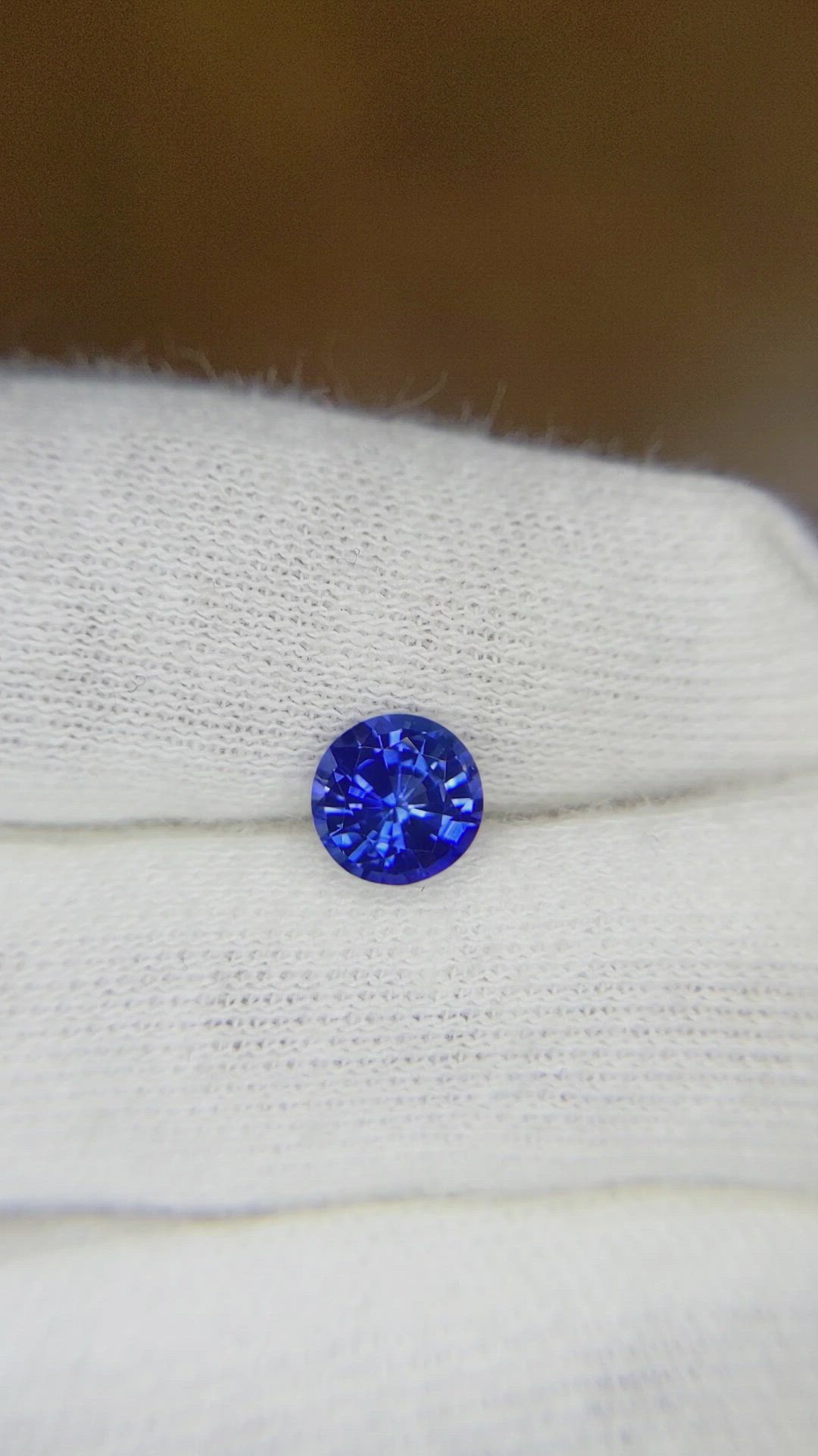 1.02 Ct. Blue Sapphire from Ceylon (Sri Lanka) Size Video