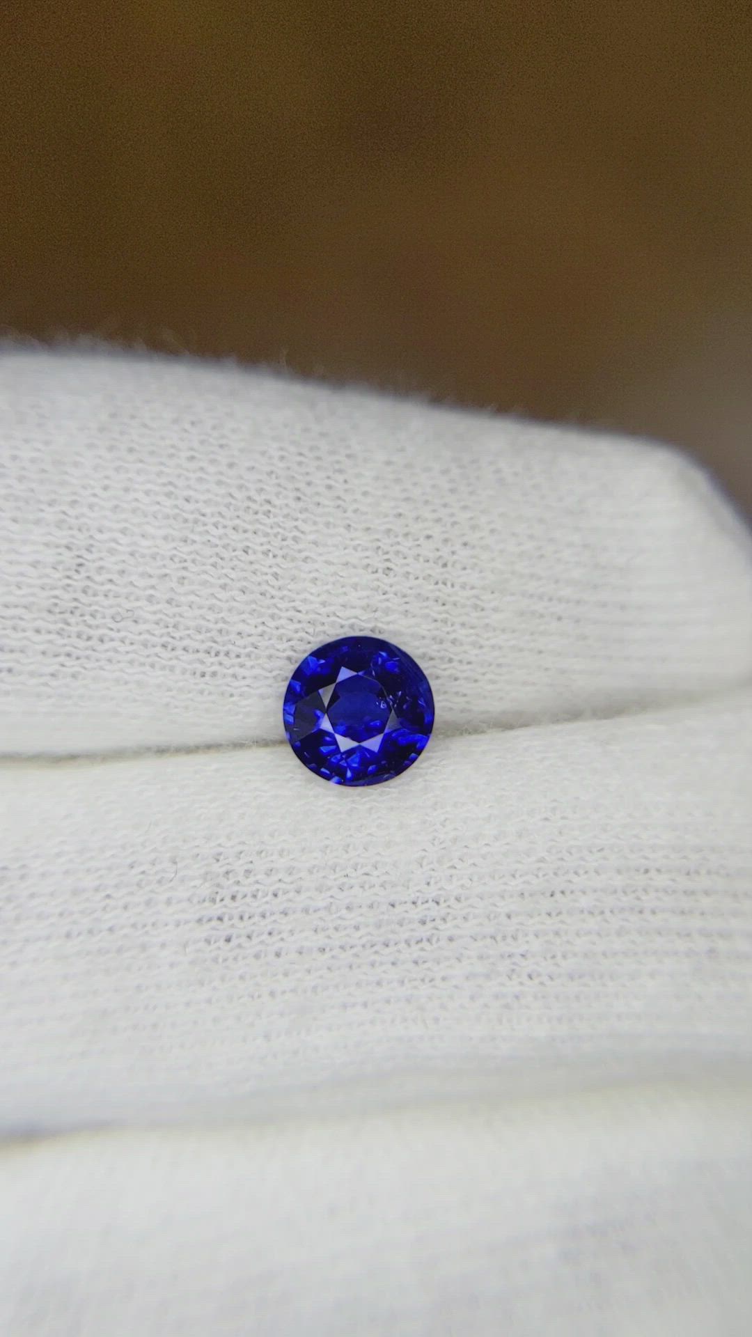 0.92 Ct. Blue Sapphire from Ceylon (Sri Lanka) Size Video