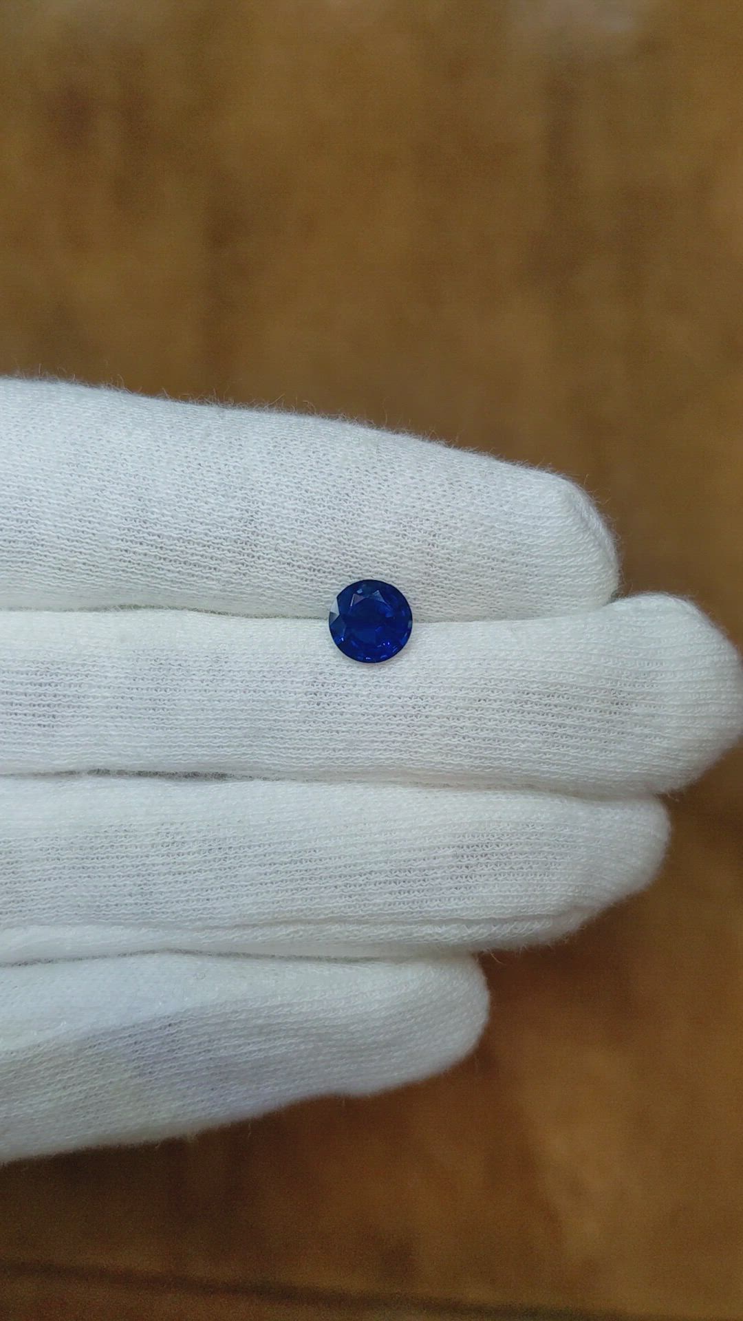 1.22 Ct. Blue Sapphire from Ceylon (Sri Lanka) Size Video