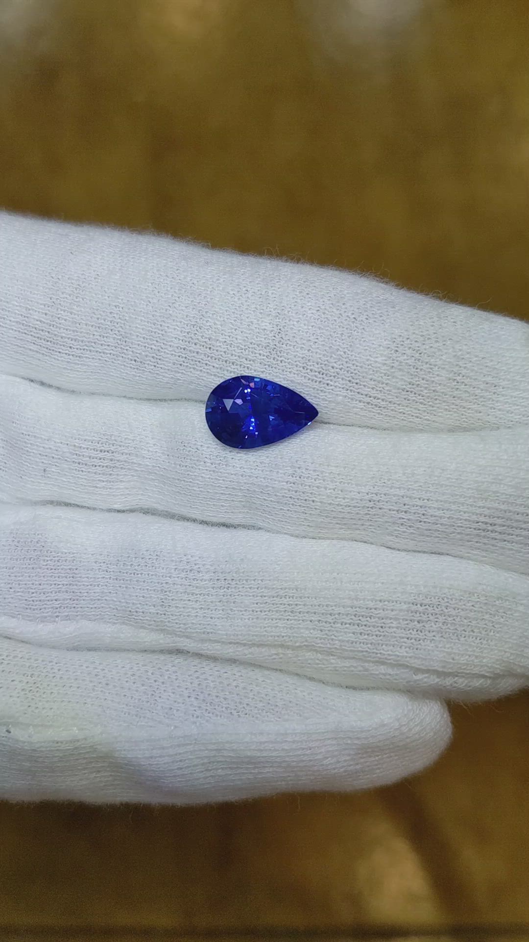 3.07 Ct. Blue Sapphire from Ceylon (Sri Lanka) Size Video